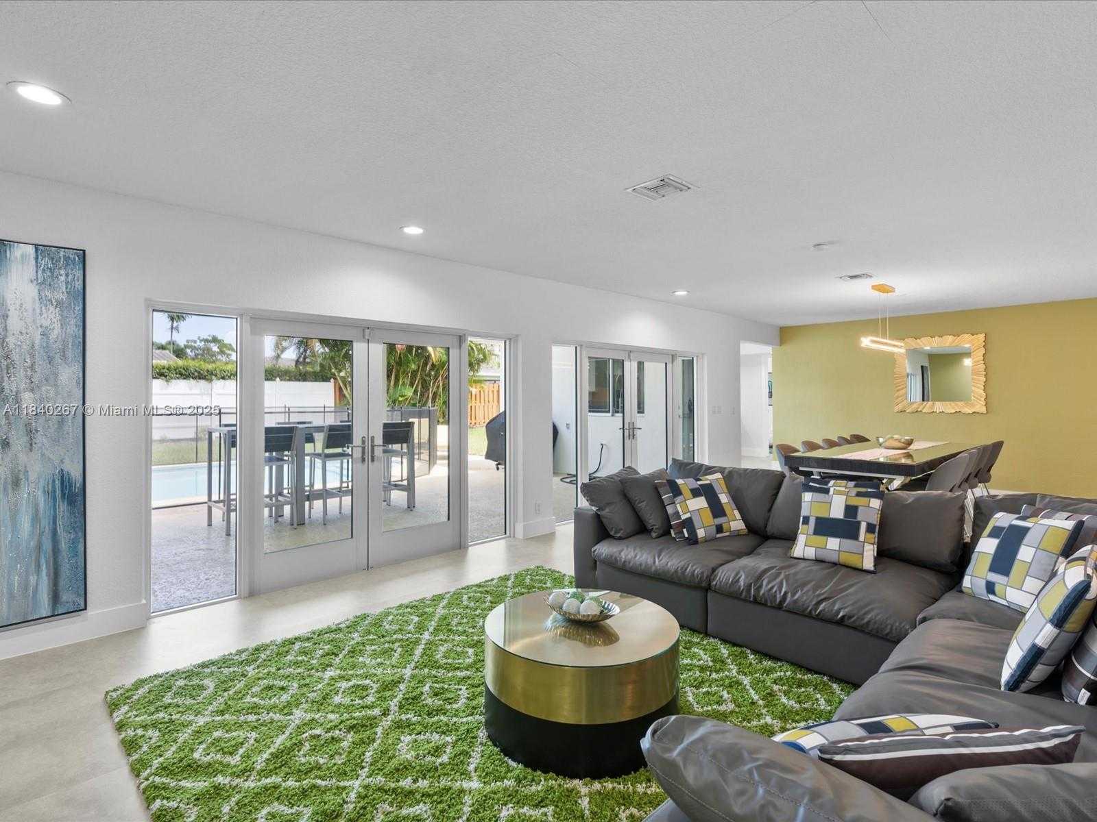 Small Image of 3721 NORTH 55TH AVE, Hollywood Number 14