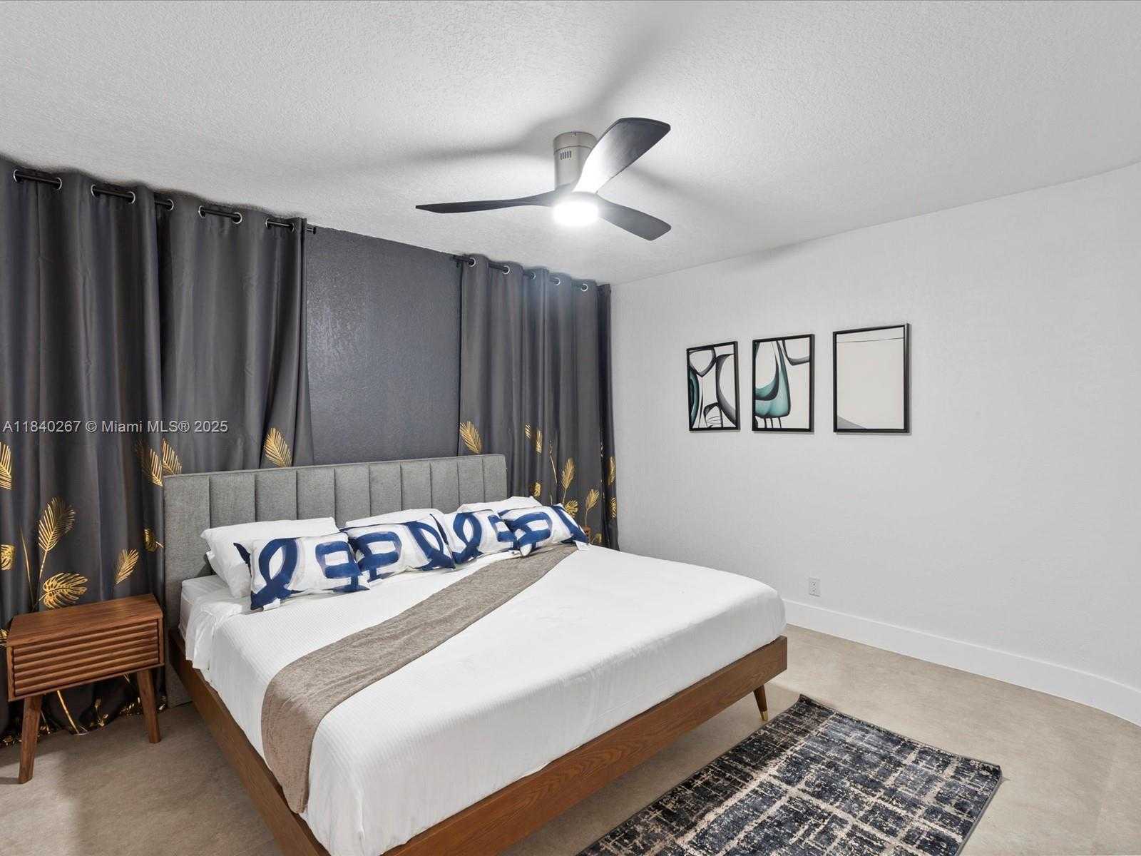 Small Image of 3721 NORTH 55TH AVE, Hollywood Number 23