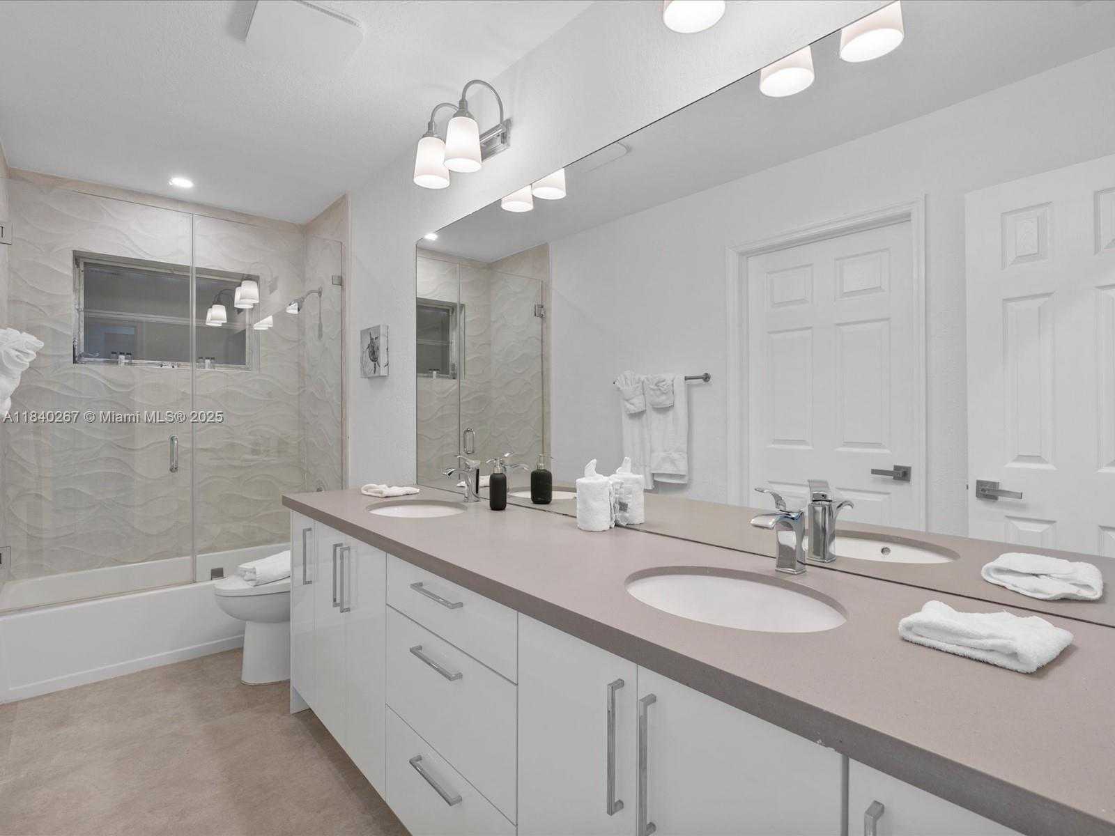 Small Image of 3721 NORTH 55TH AVE, Hollywood Number 25