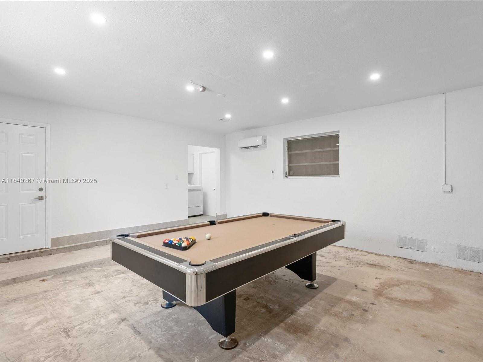 Small Image of 3721 NORTH 55TH AVE, Hollywood Number 26