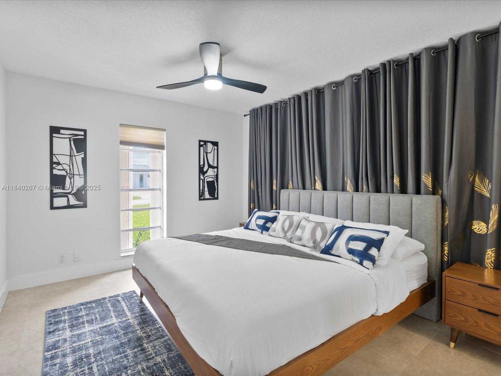 Small Image of 3721 NORTH 55TH AVE, Hollywood Number 28