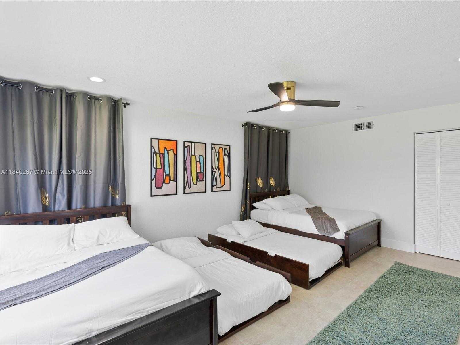 Small Image of 3721 NORTH 55TH AVE, Hollywood Number 35