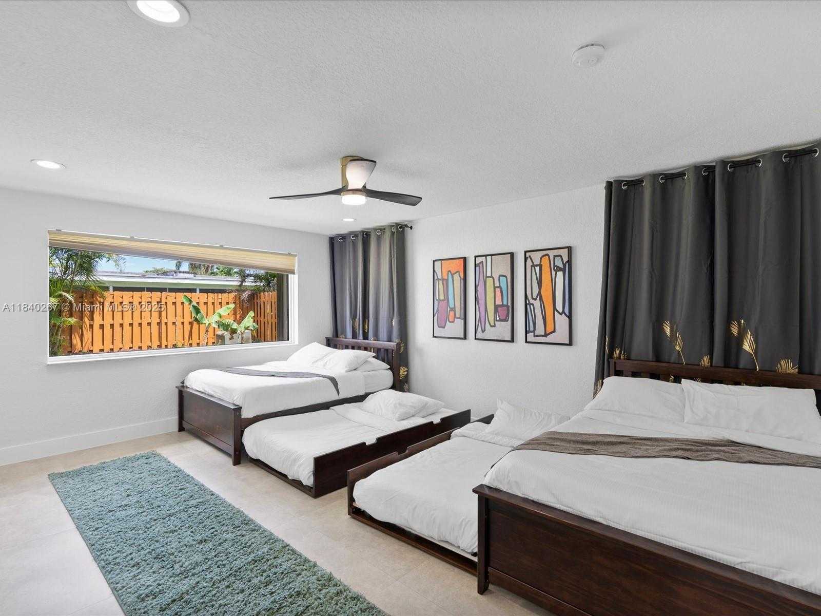 Small Image of 3721 NORTH 55TH AVE, Hollywood Number 36