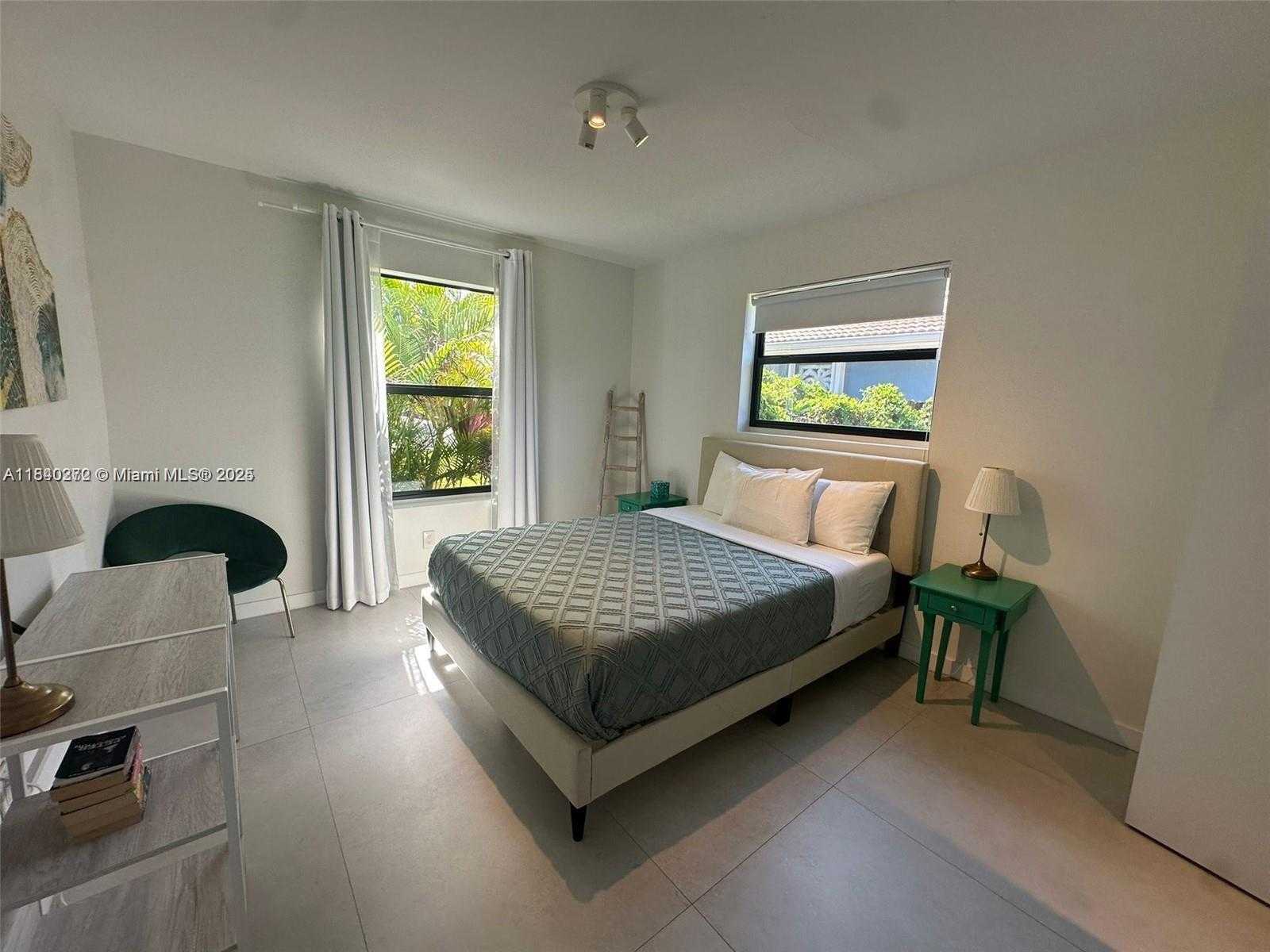 Small Image of 7532 HISPANOLA AVE, North Bay Village Number 20