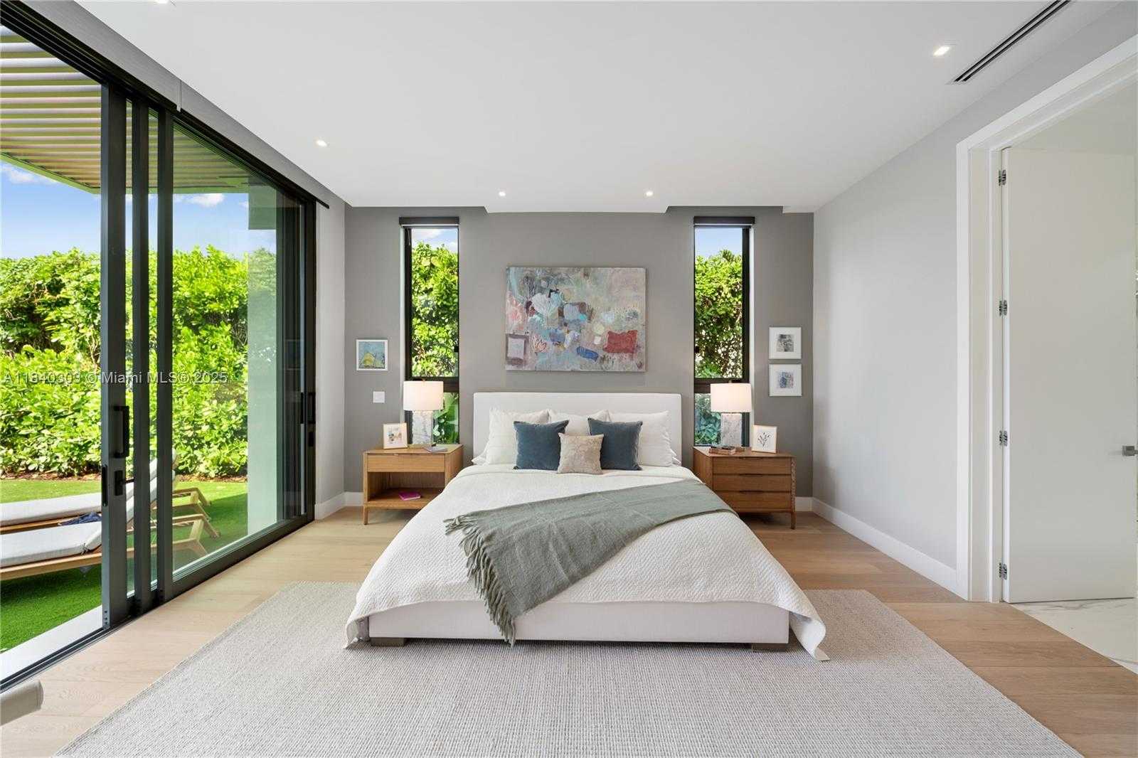 Small Image of 967 NORTH EAST 117TH ST, Biscayne Park Number 44