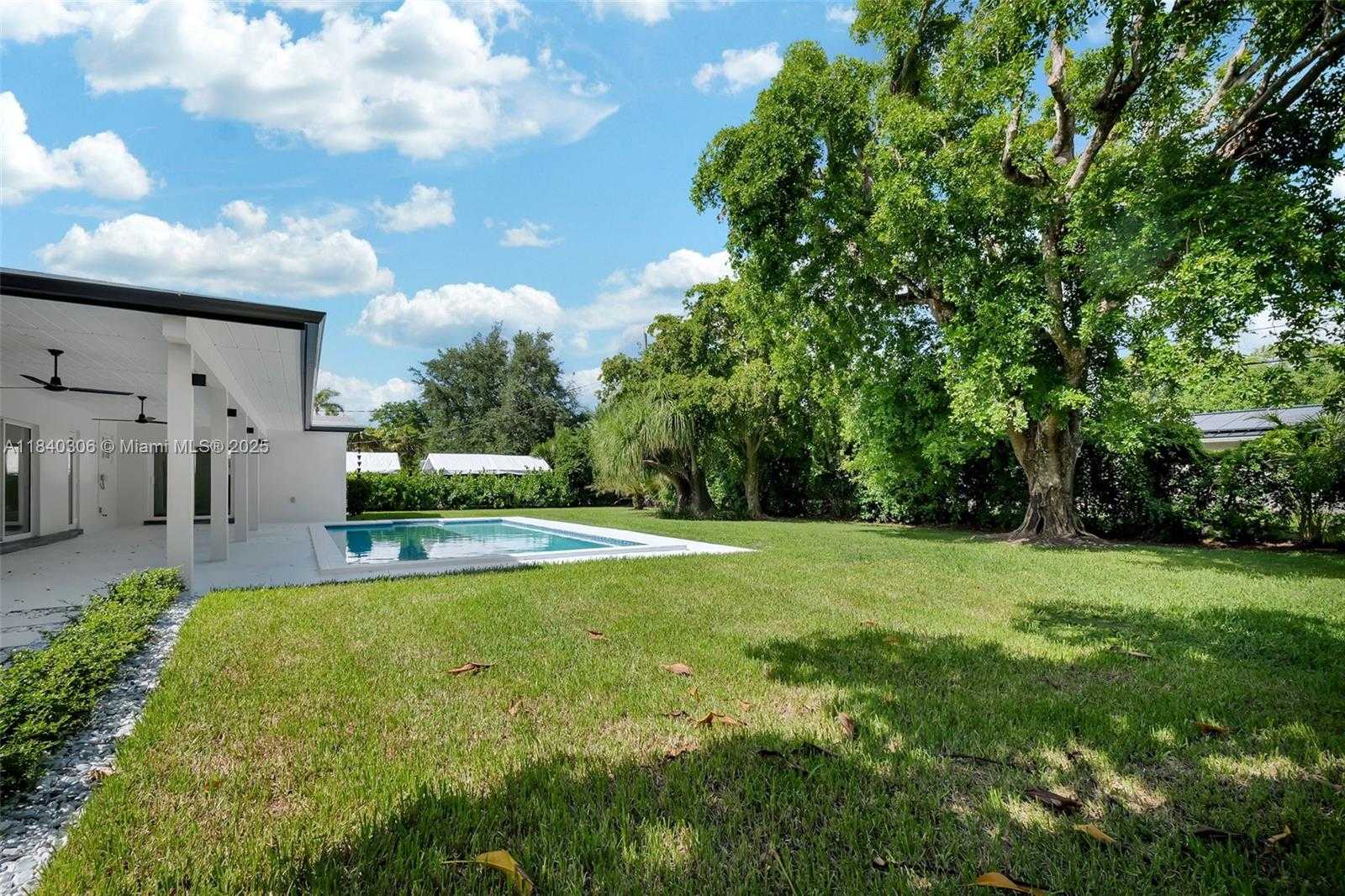 Small Image of 14700 SOUTH WEST 83RD PL, Palmetto Bay Number 26