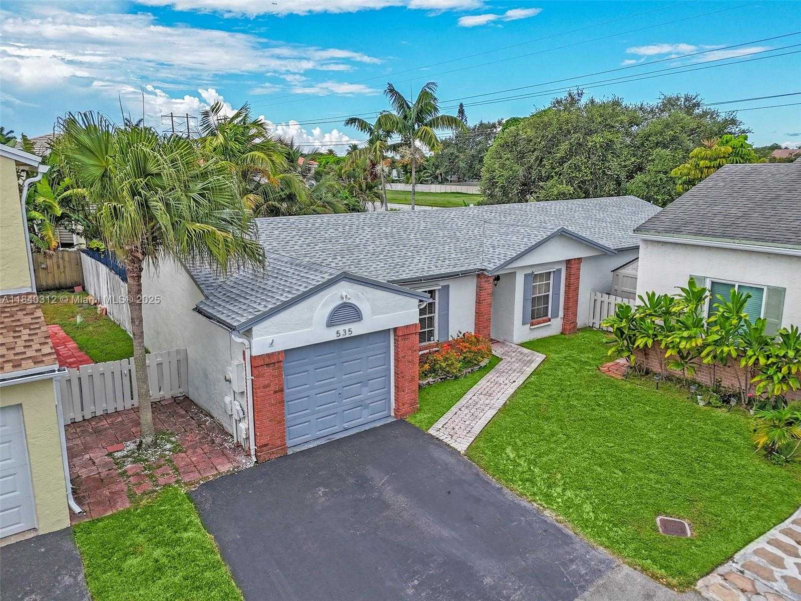 Small Image of 535 RADFORD TER, Davie Number 2
