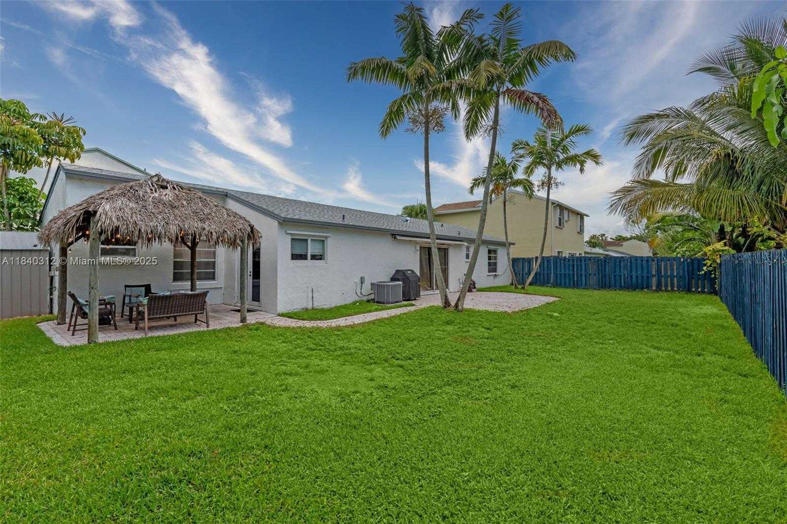 Small Image of 535 RADFORD TER, Davie Number 20
