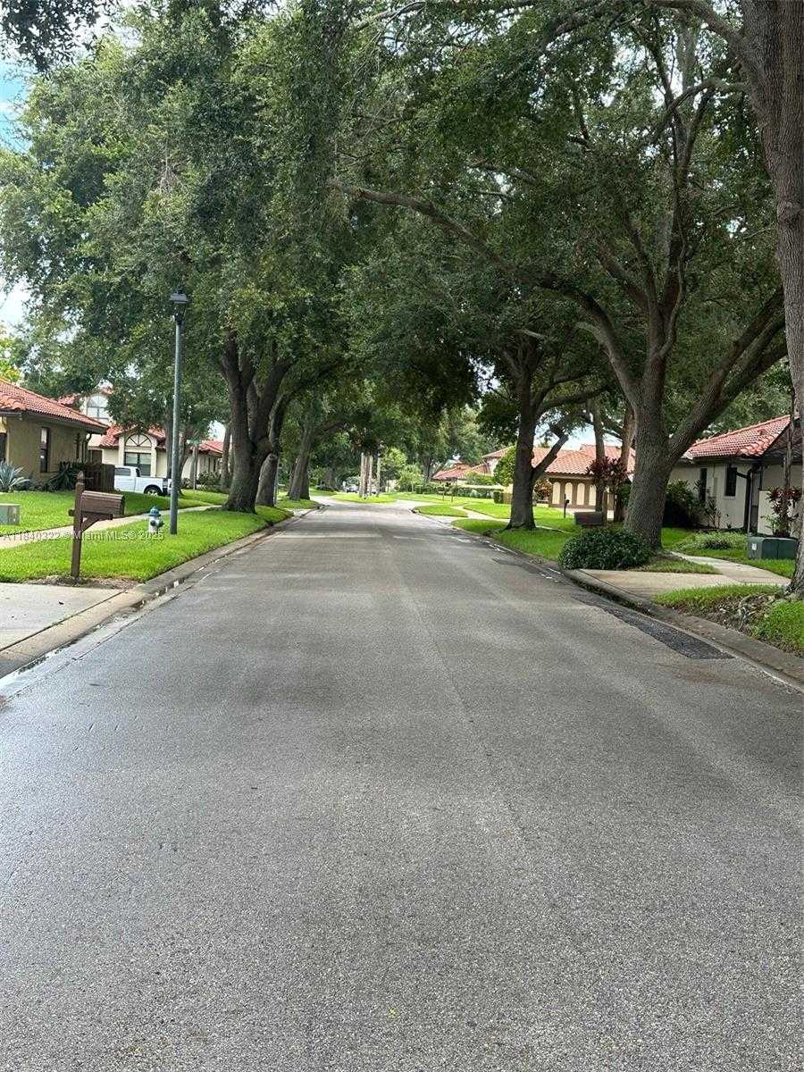 Small Image of 8107 MARCELLA, Orlando Number 2