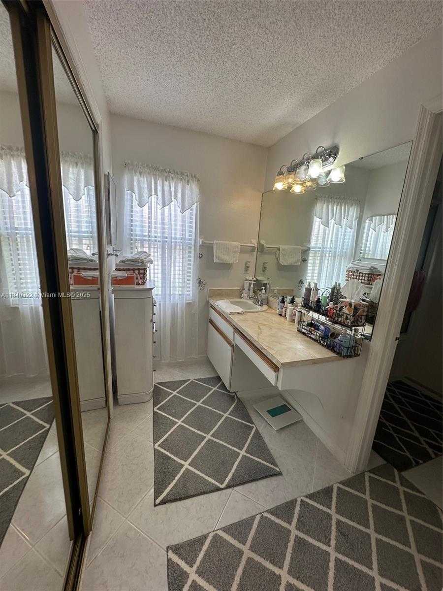Small Image of 8107 MARCELLA, Orlando Number 9