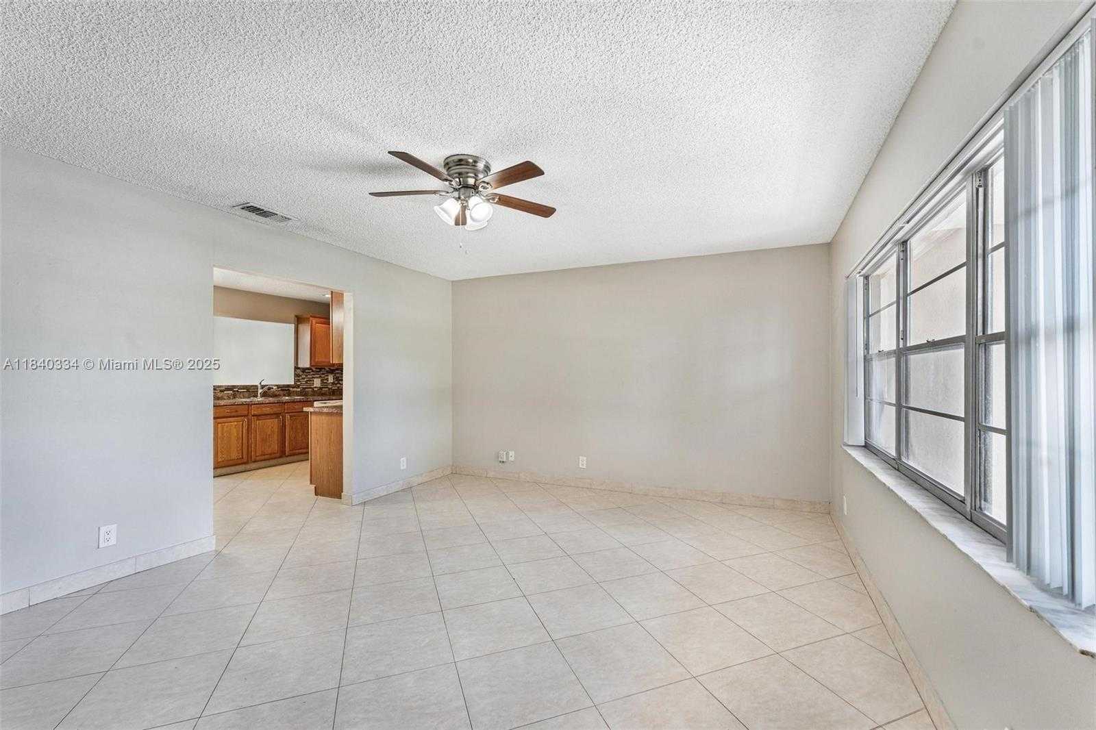 Small Image of 9285 AFFIRMED LN, Boca Raton Number 21