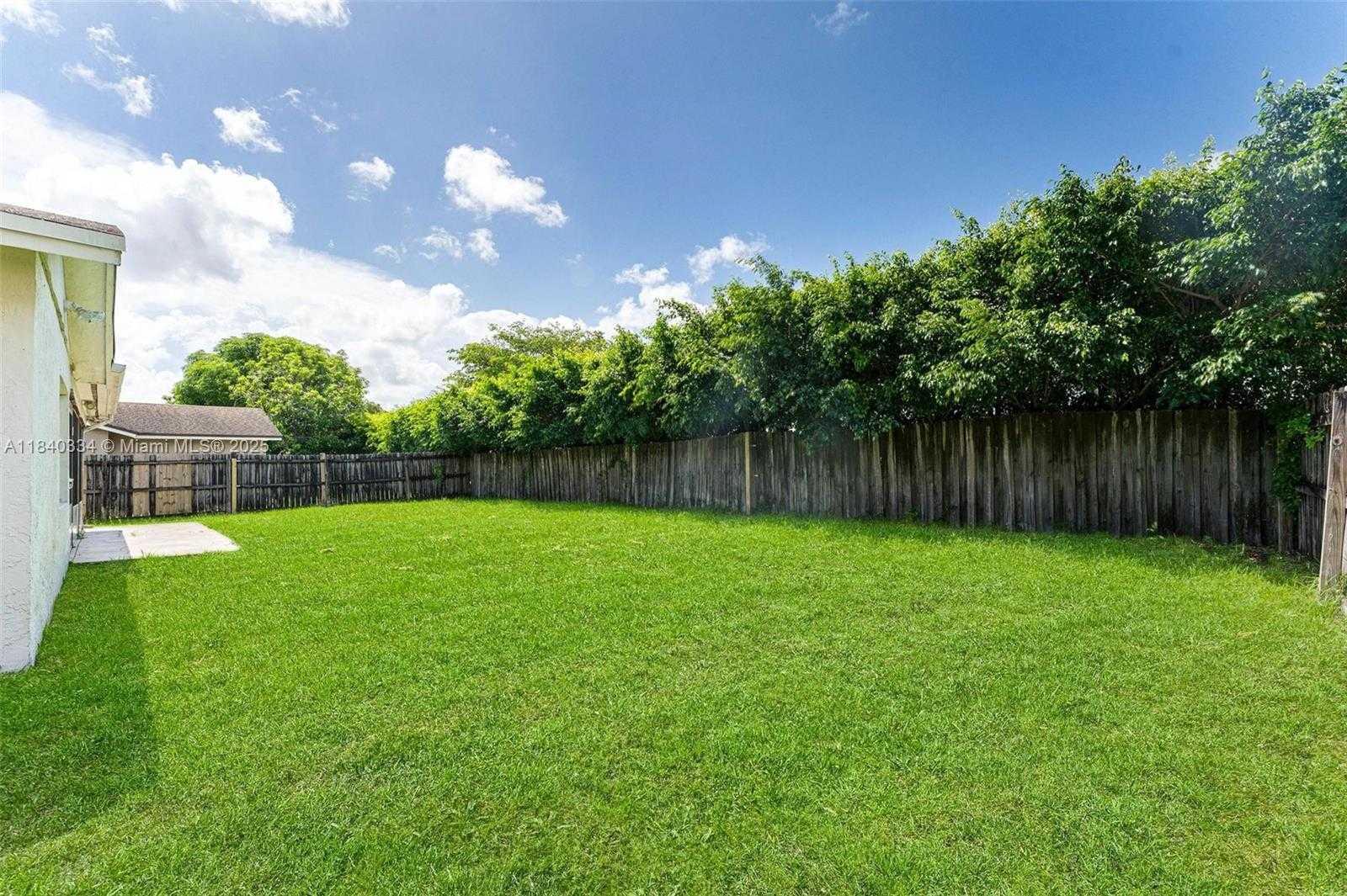 Small Image of 9285 AFFIRMED LN, Boca Raton Number 30