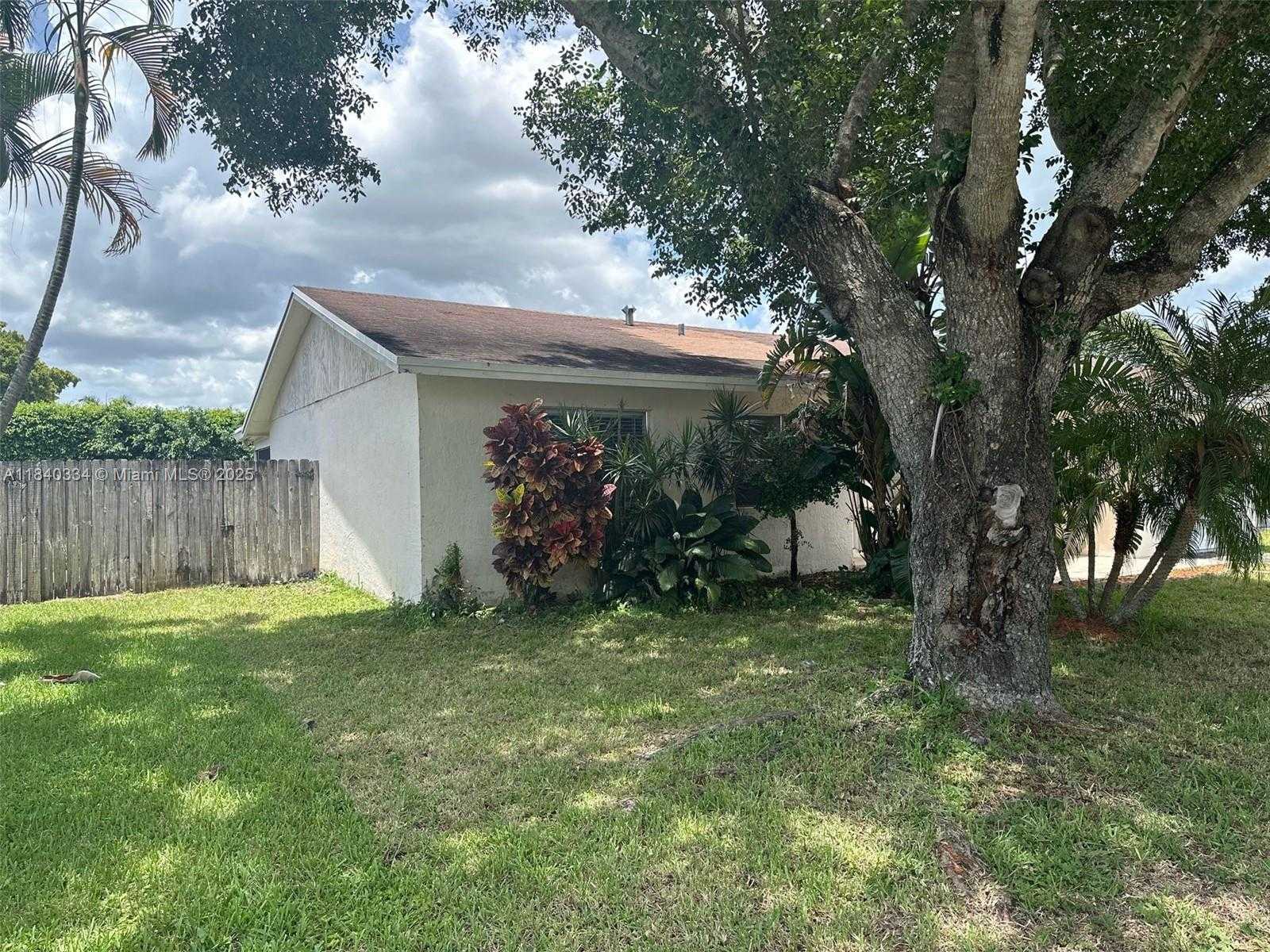 Small Image of 9285 AFFIRMED LN, Boca Raton Number 4