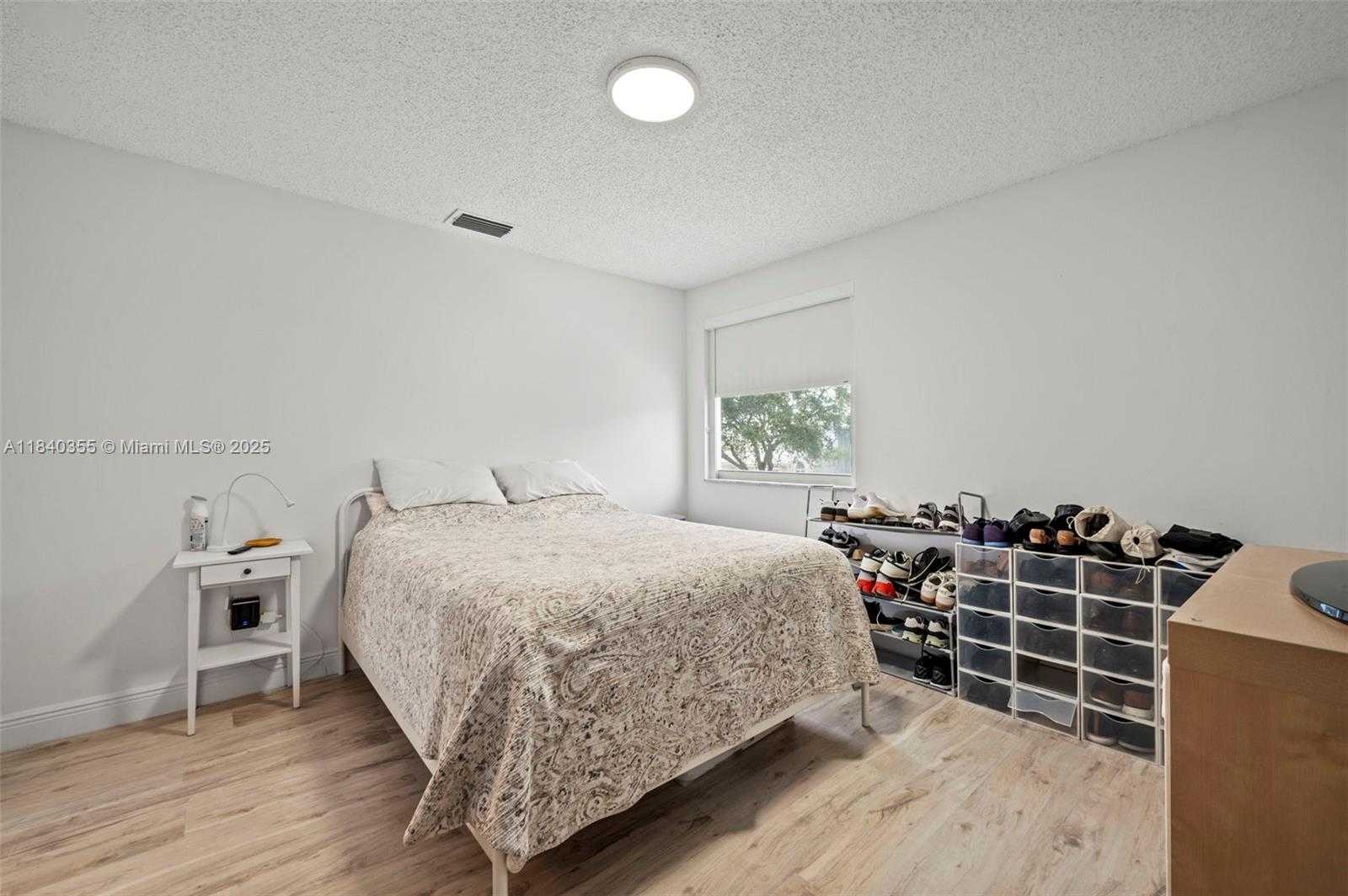 Small Image of 9384 NORTH WEST 8TH CIR, Plantation Number 18
