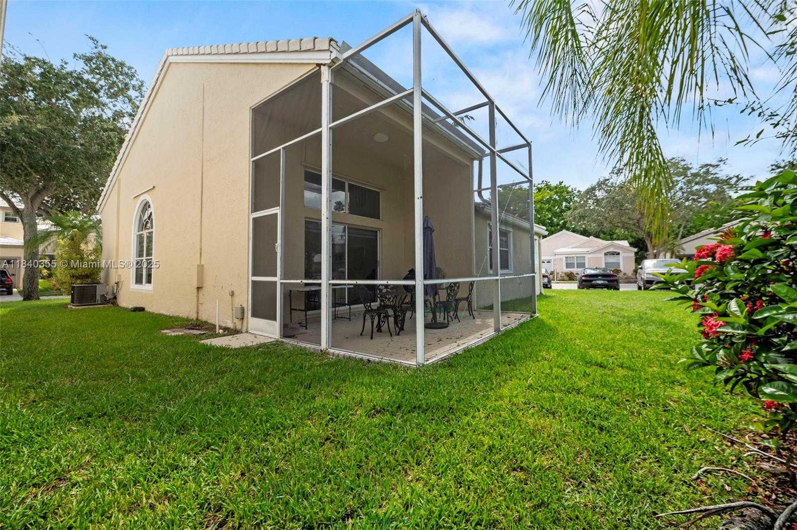 Small Image of 9384 NORTH WEST 8TH CIR, Plantation Number 23