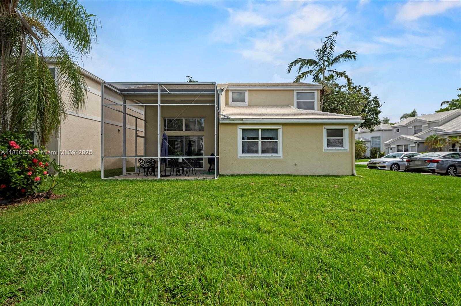 Small Image of 9384 NORTH WEST 8TH CIR, Plantation Number 24