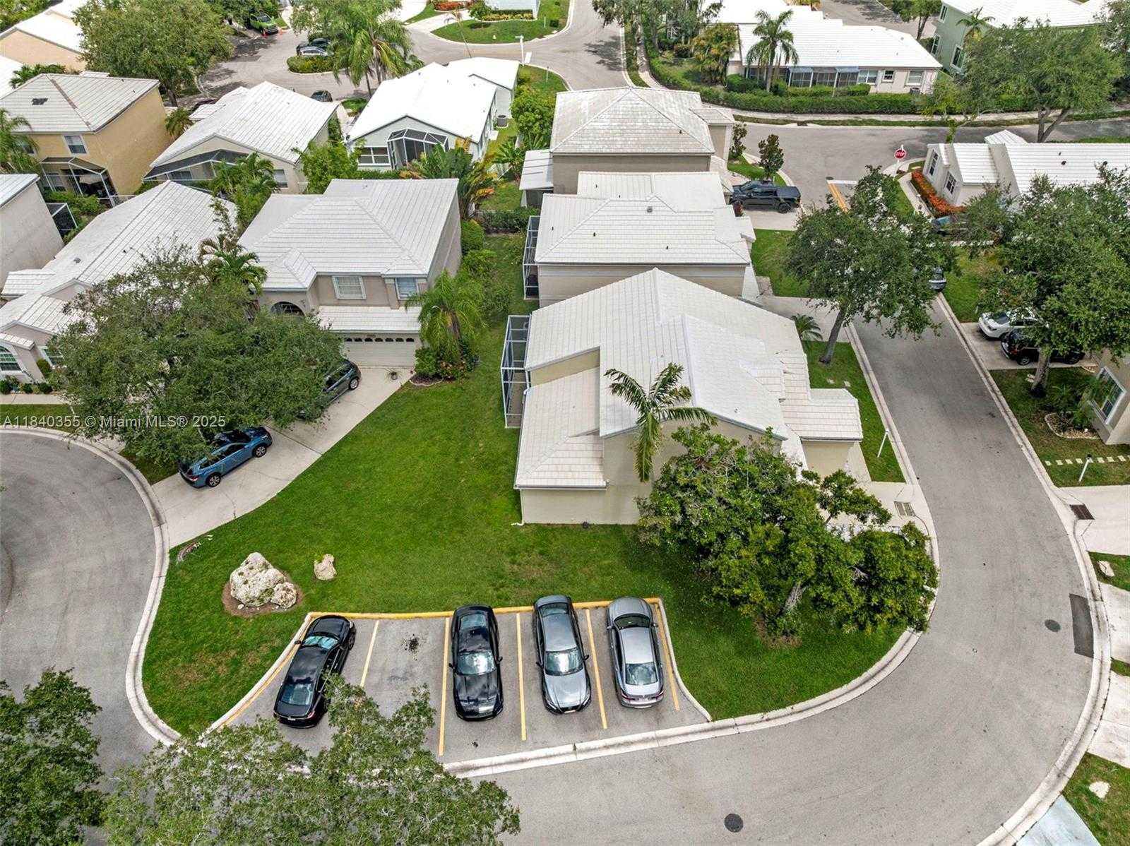 Small Image of 9384 NORTH WEST 8TH CIR, Plantation Number 29