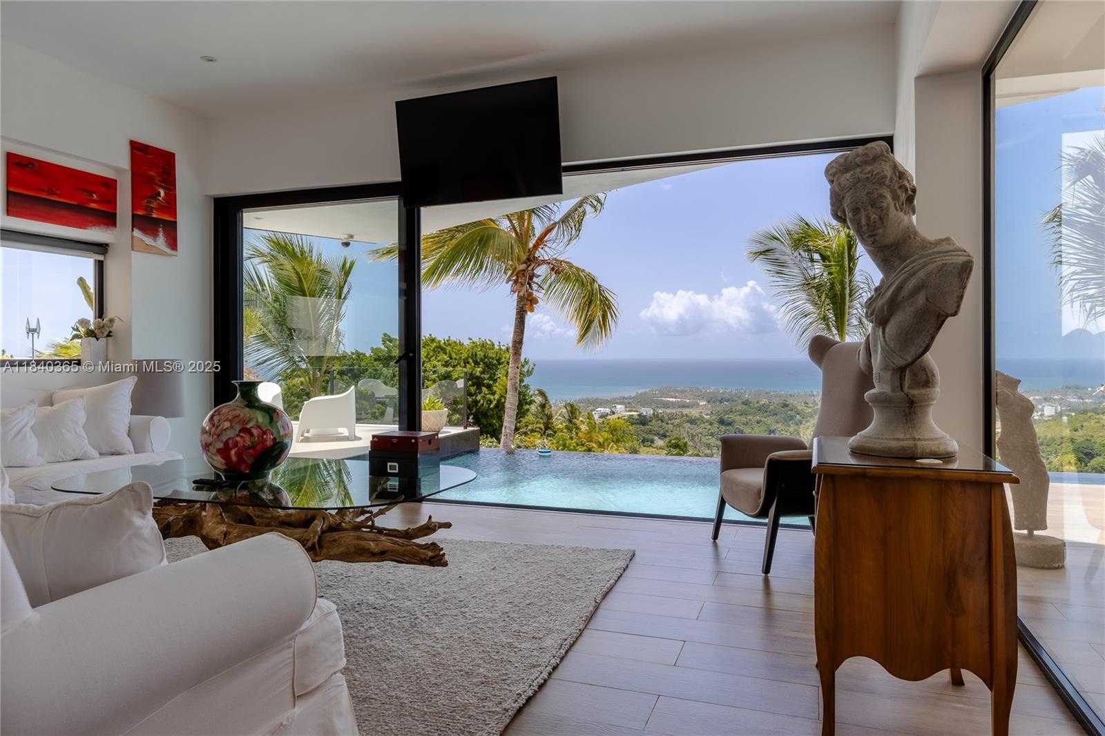 Small Image of LAS TERRENAS, SAMANA, Out of City Number 23