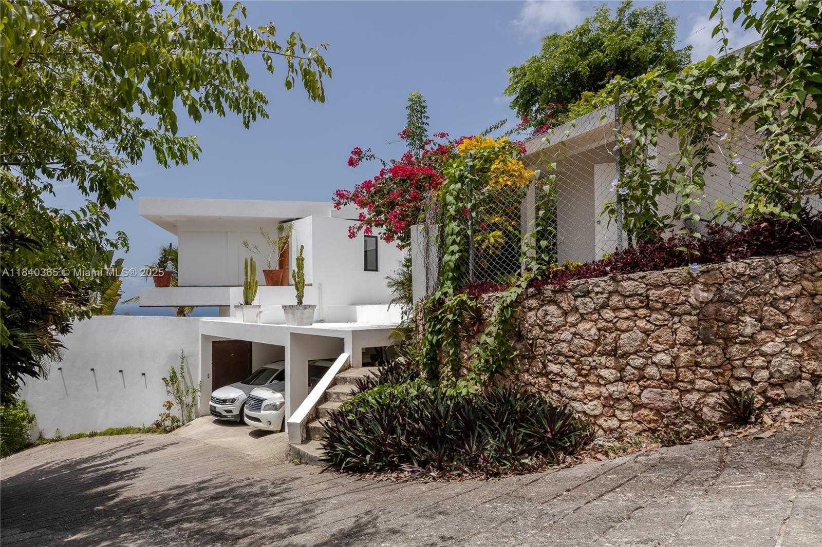 Small Image of LAS TERRENAS, SAMANA, Out of City Number 24