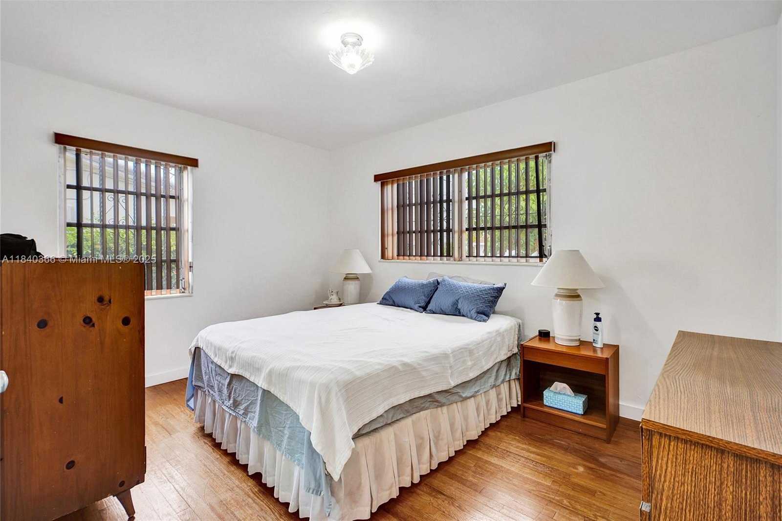 Small Image of 105 NORTH WEST 32ND PL, Miami Number 26