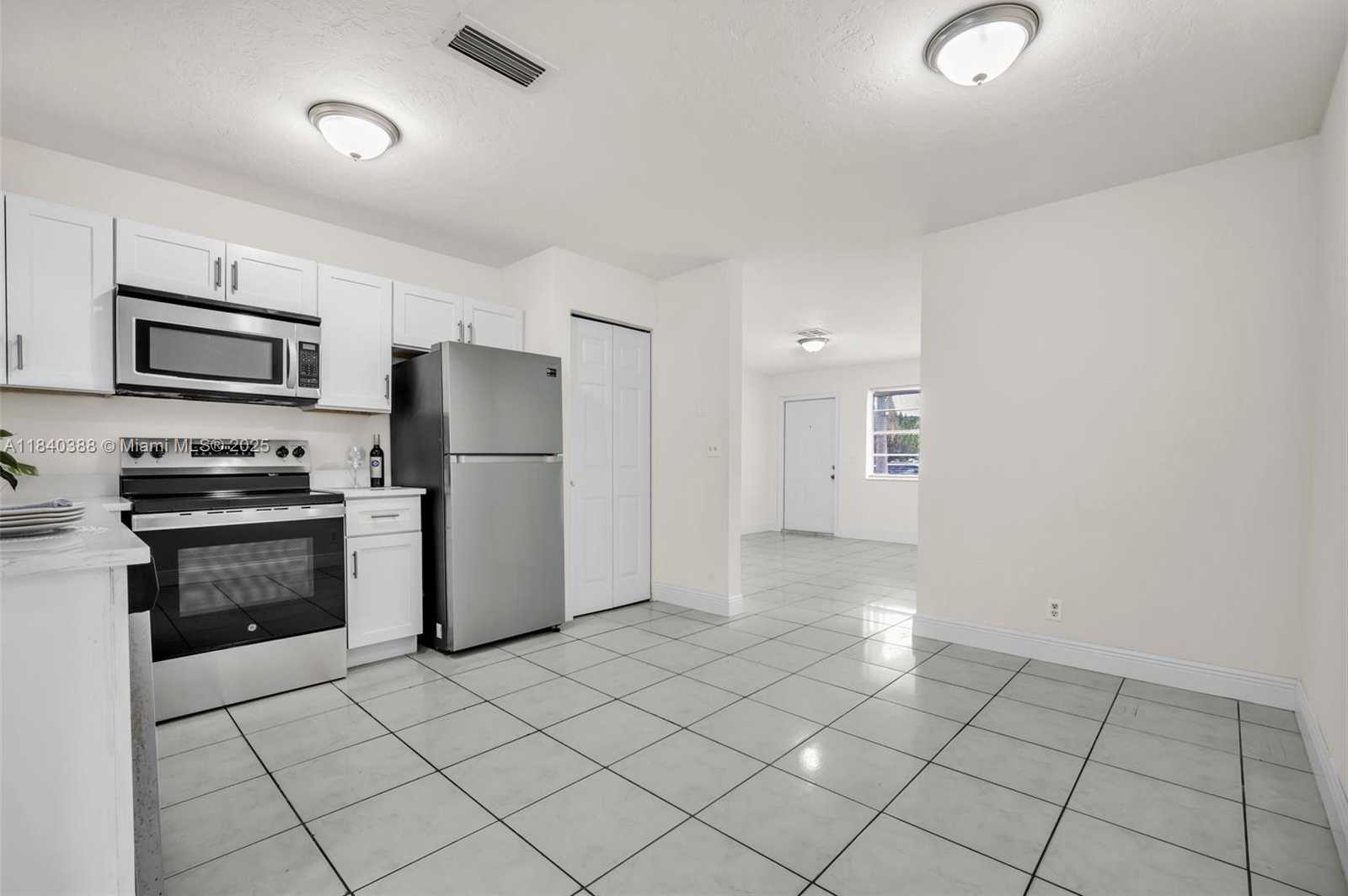 Small Image of 451 SOUTH WEST 28TH AVE, Fort Lauderdale Number 13