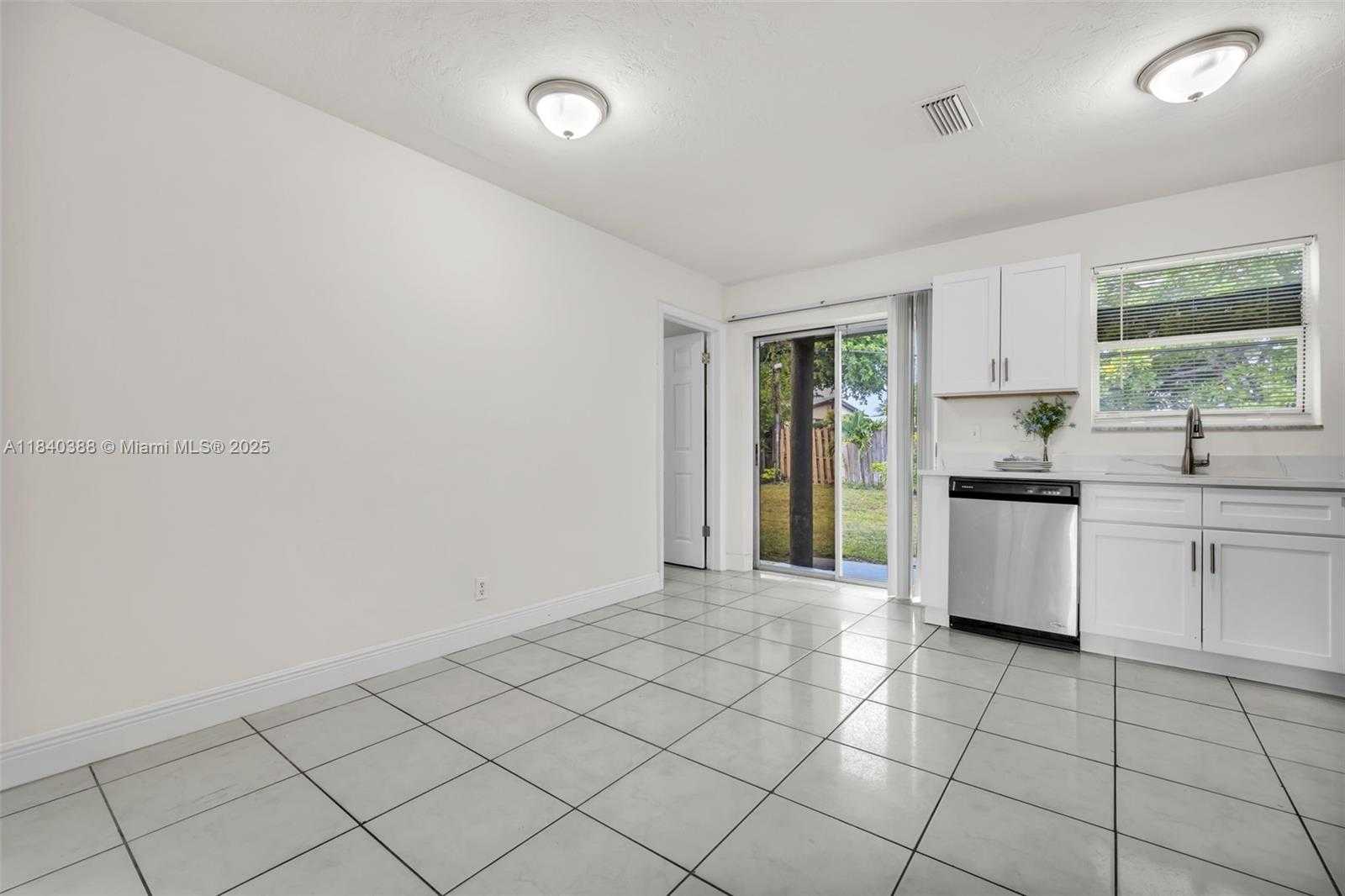 Small Image of 451 SOUTH WEST 28TH AVE, Fort Lauderdale Number 15