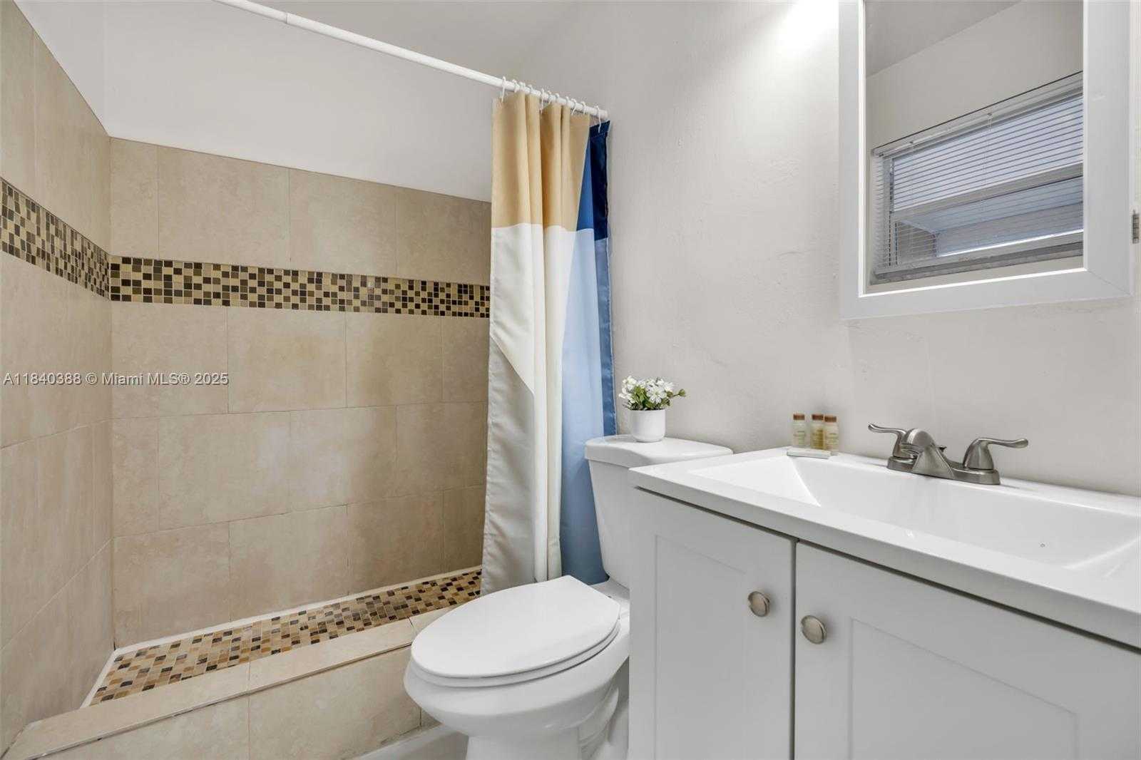 Small Image of 451 SOUTH WEST 28TH AVE, Fort Lauderdale Number 21
