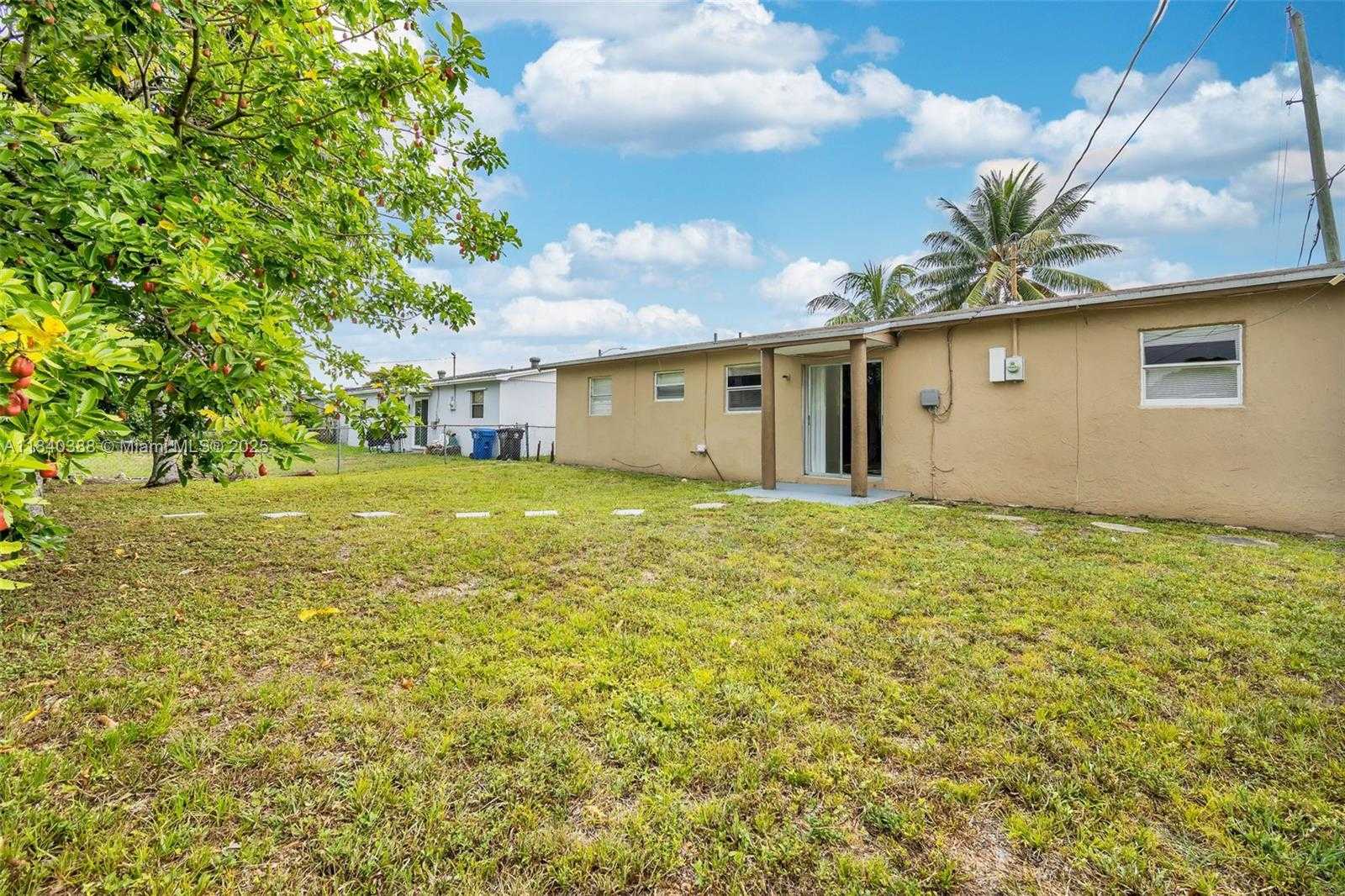 Small Image of 451 SOUTH WEST 28TH AVE, Fort Lauderdale Number 32