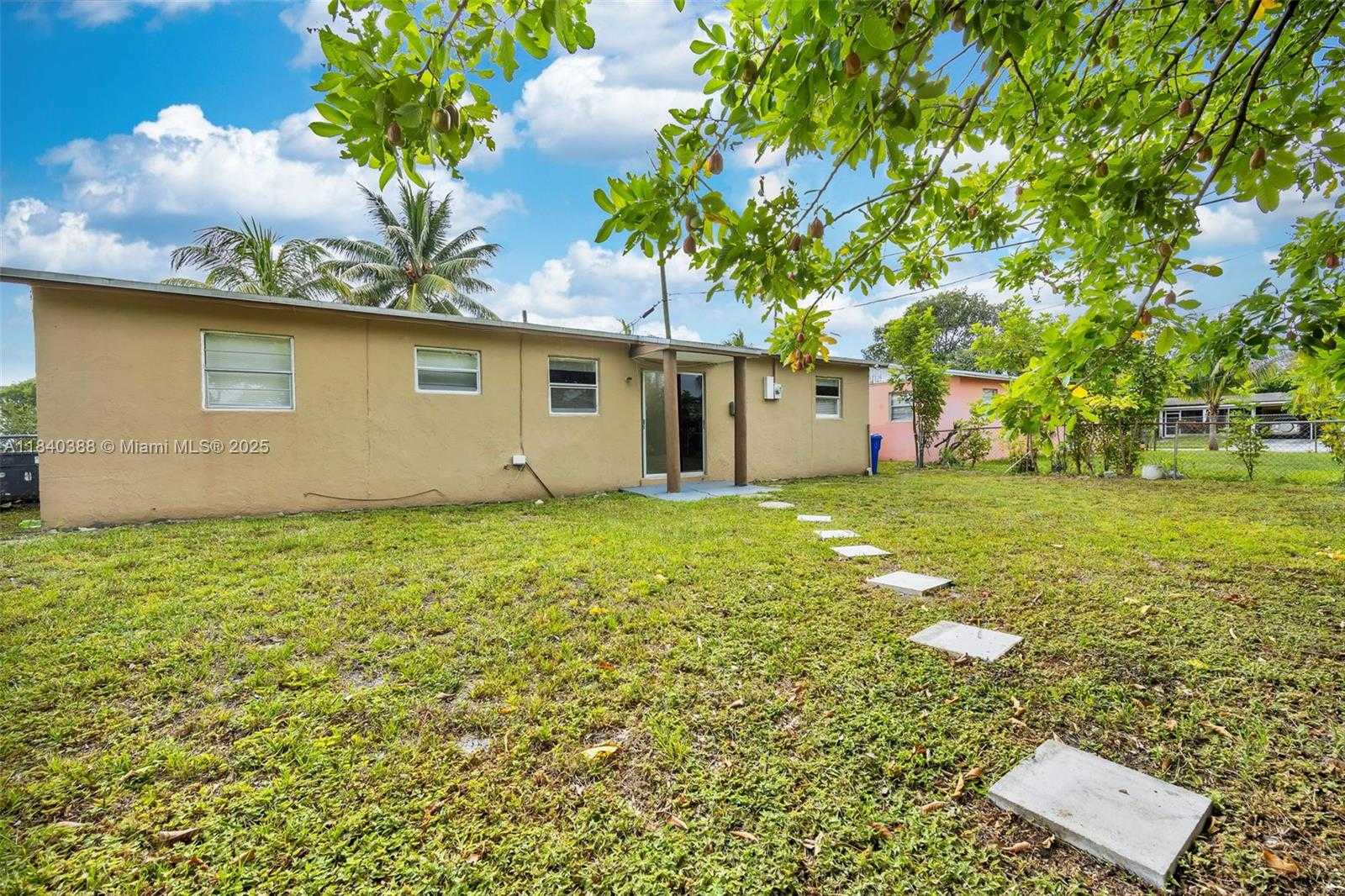 Small Image of 451 SOUTH WEST 28TH AVE, Fort Lauderdale Number 34