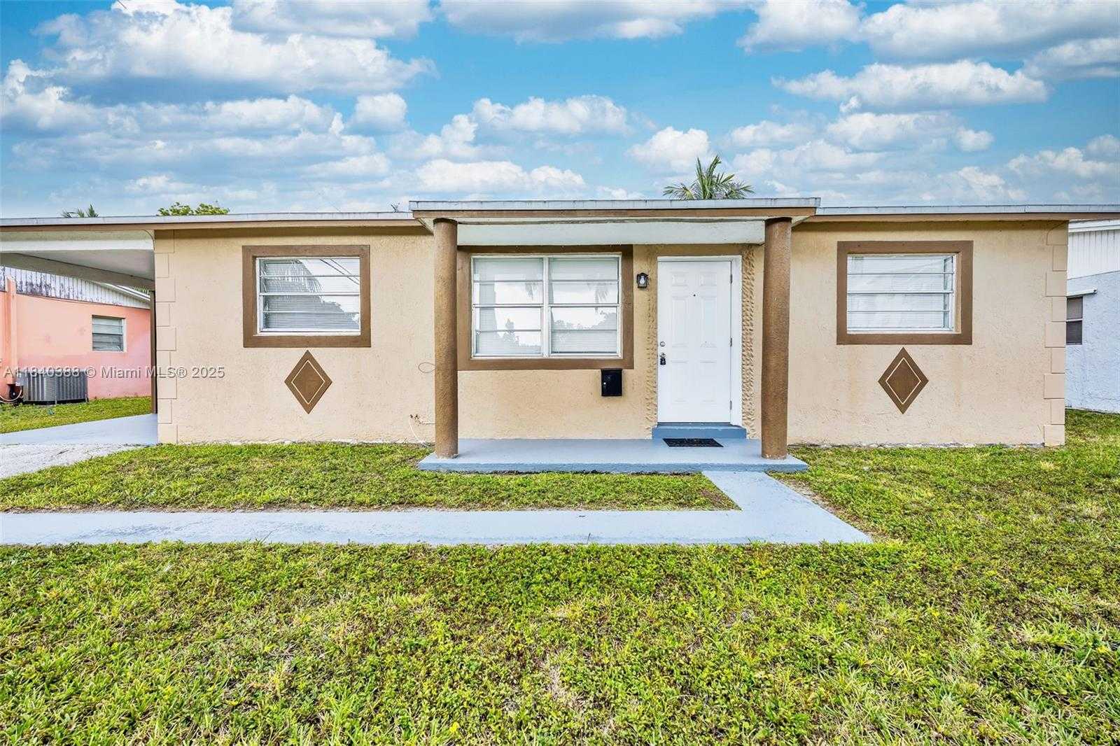 Small Image of 451 SOUTH WEST 28TH AVE, Fort Lauderdale Number 37