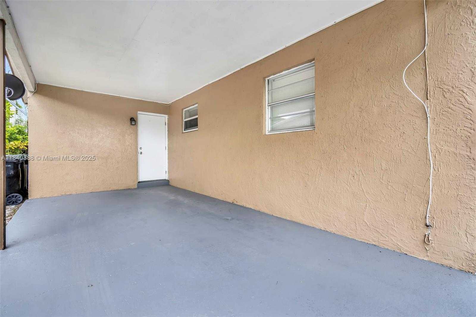Small Image of 451 SOUTH WEST 28TH AVE, Fort Lauderdale Number 38