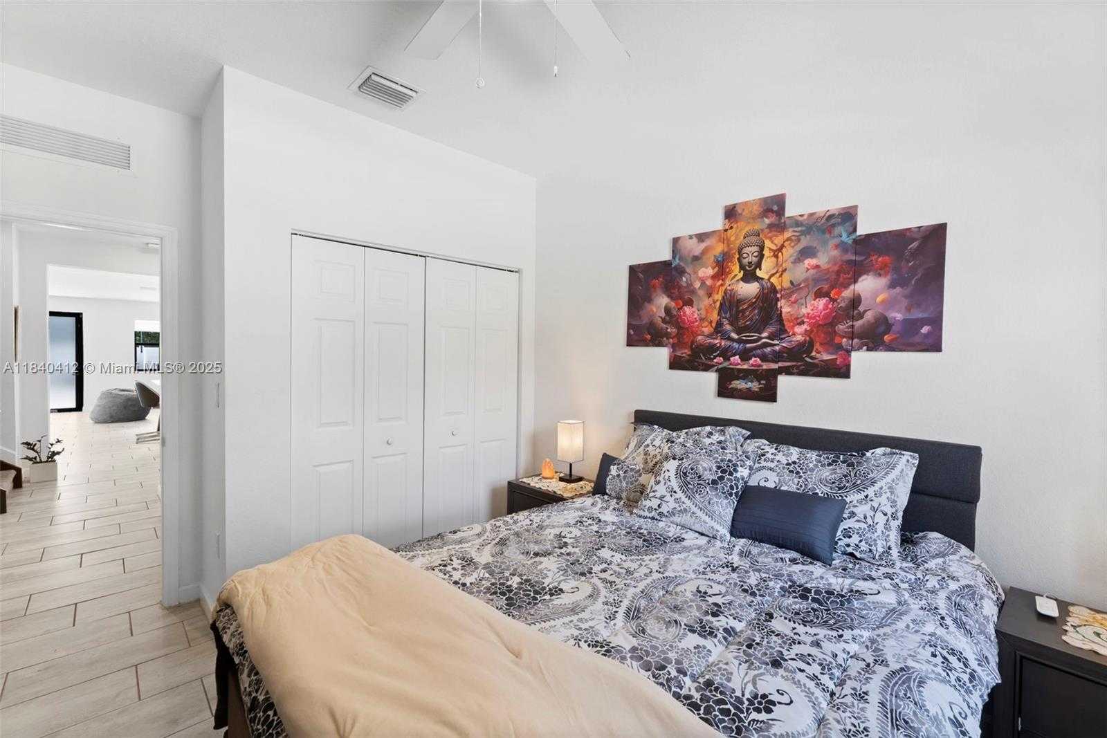 Small Image of 3419 WEST 109TH PL, Hialeah Number 14