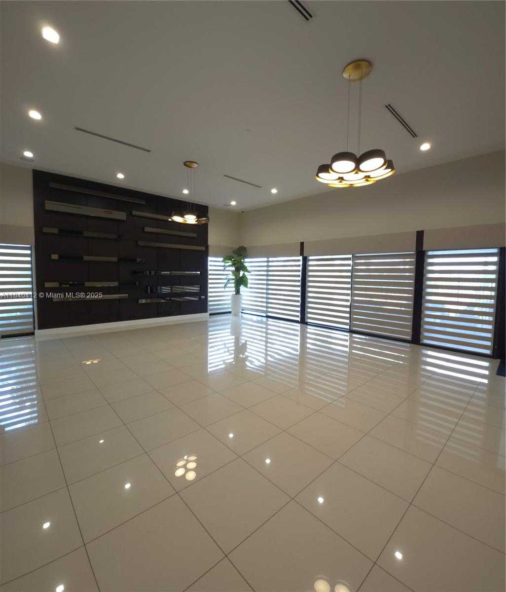 Small Image of 3419 WEST 109TH PL, Hialeah Number 41