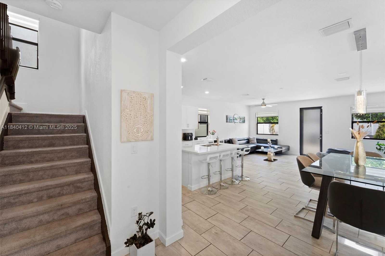 Small Image of 3419 WEST 109TH PL, Hialeah Number 6