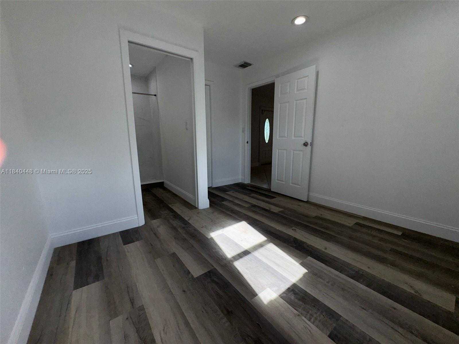 Small Image of 433 SOUTH WEST 28TH AVE, Fort Lauderdale Number 17