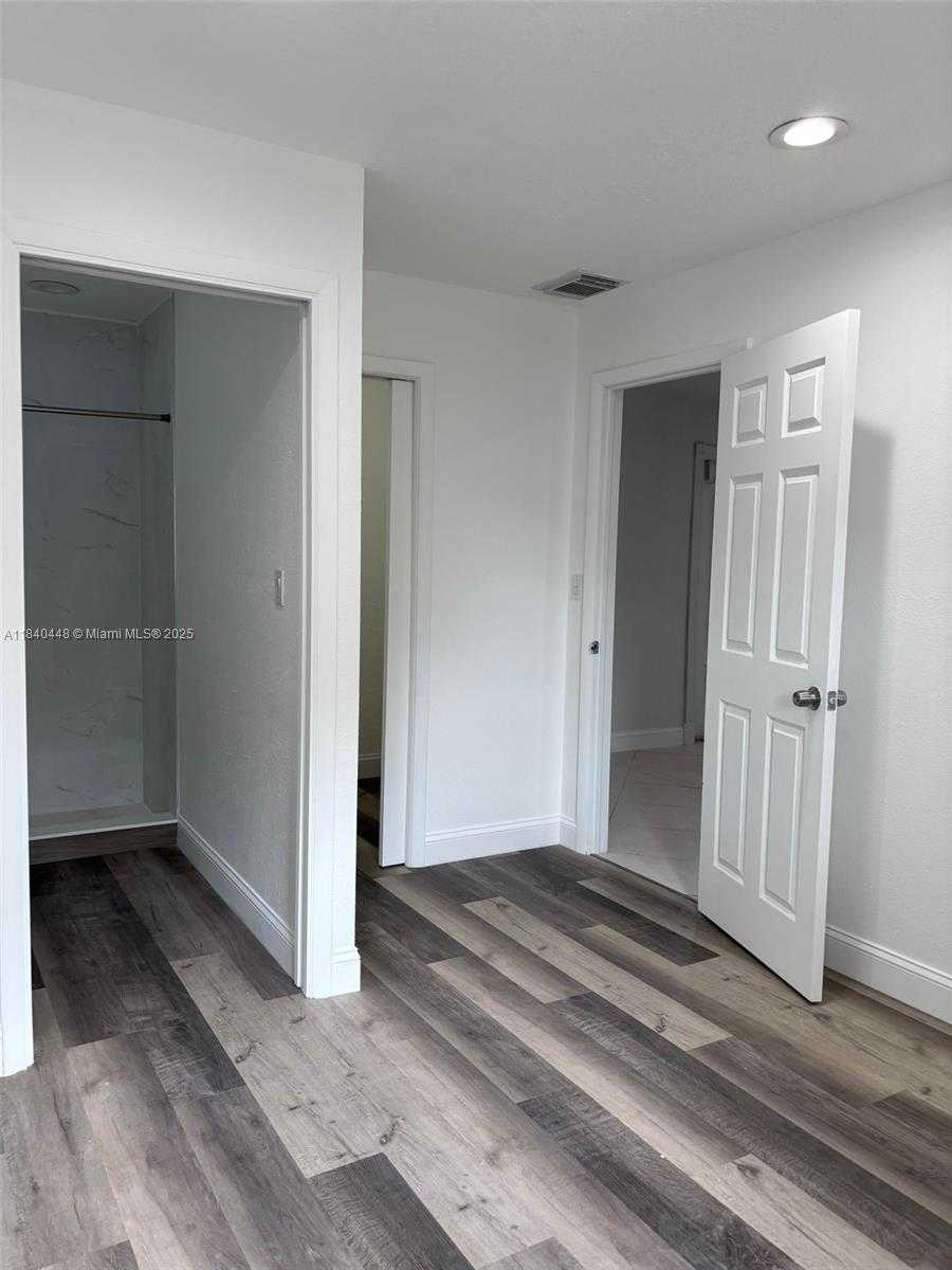 Small Image of 433 SOUTH WEST 28TH AVE, Fort Lauderdale Number 22
