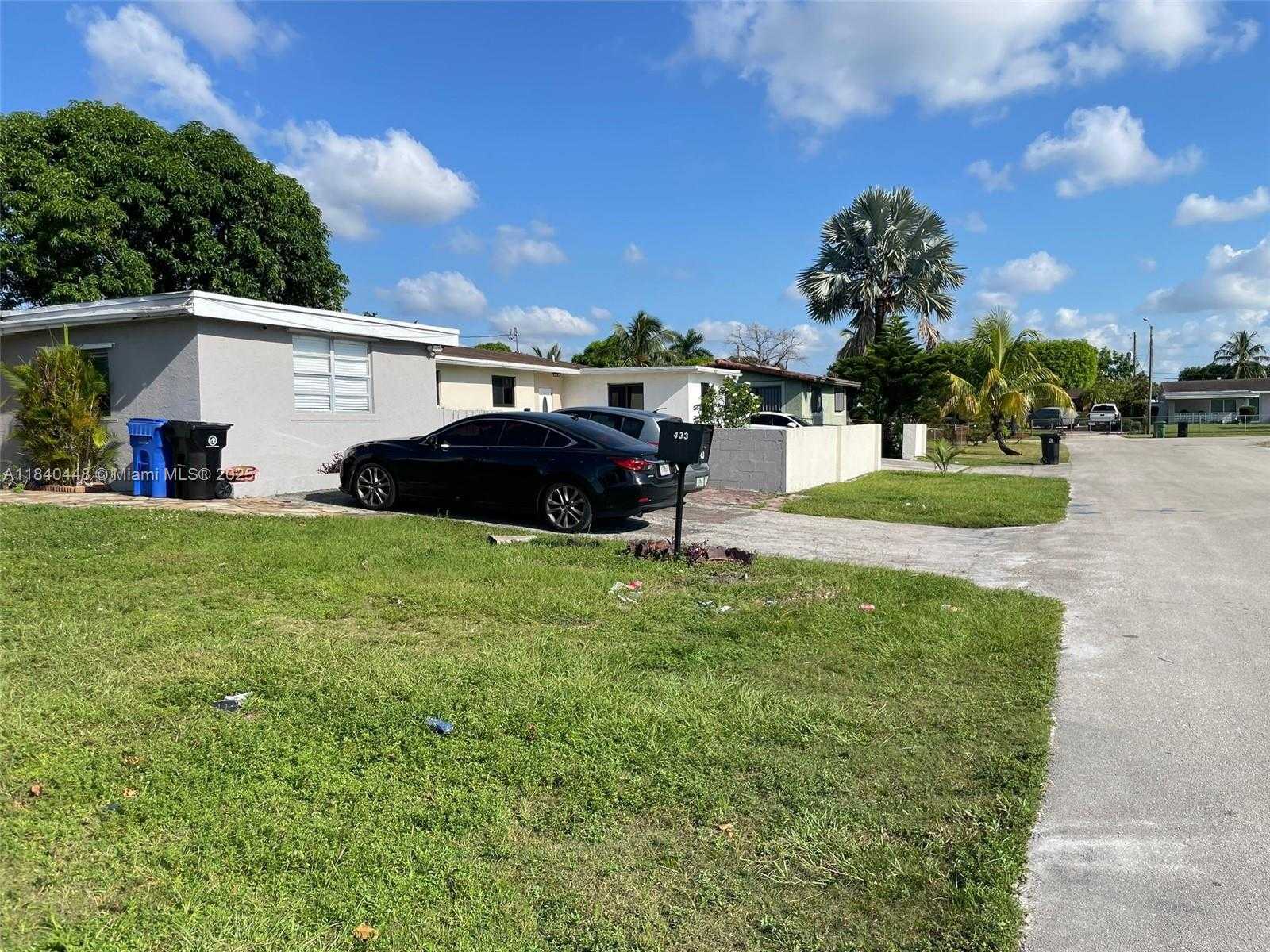 Small Image of 433 SOUTH WEST 28TH AVE, Fort Lauderdale Number 3