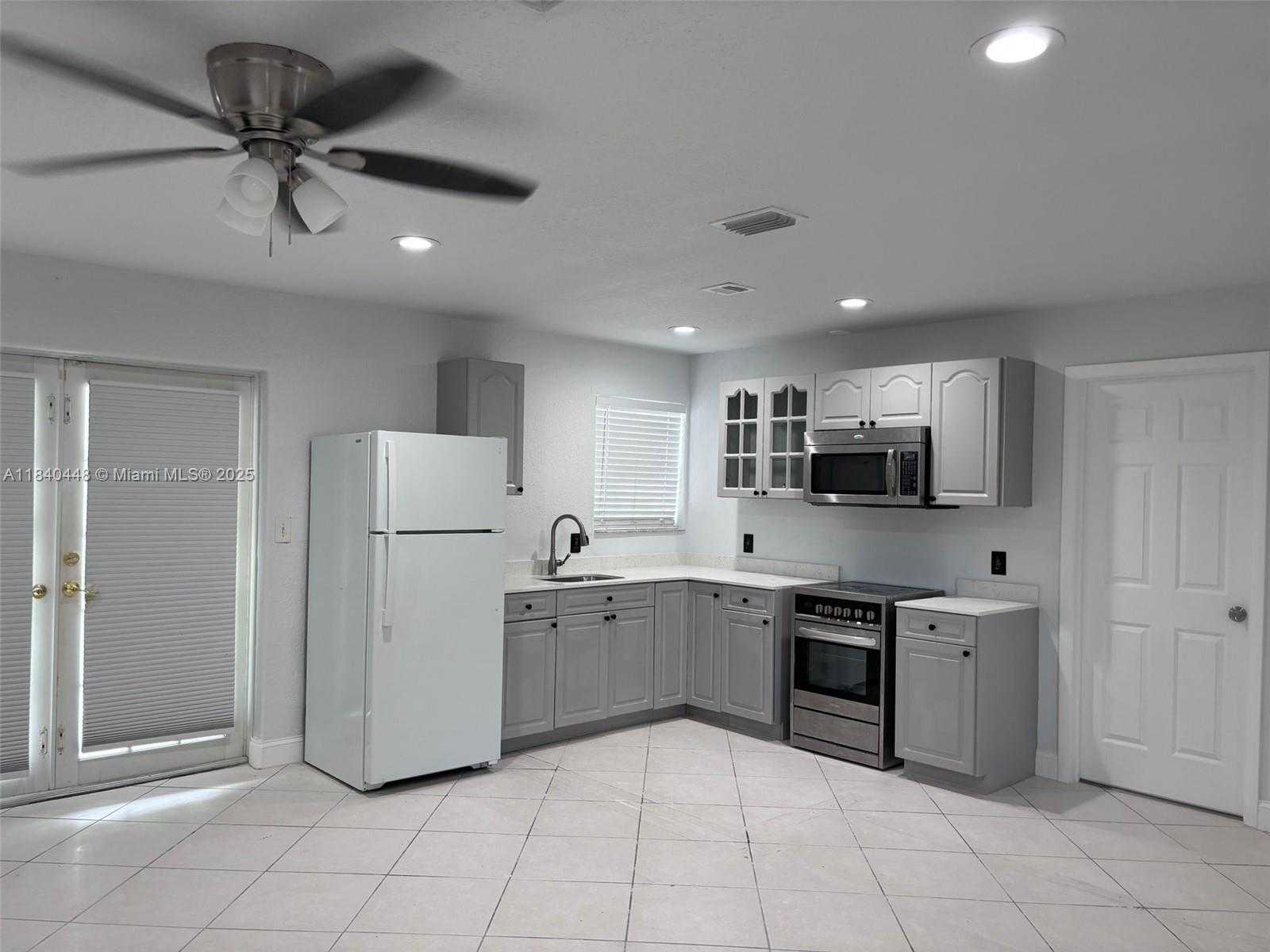 Small Image of 433 SOUTH WEST 28TH AVE, Fort Lauderdale Number 48