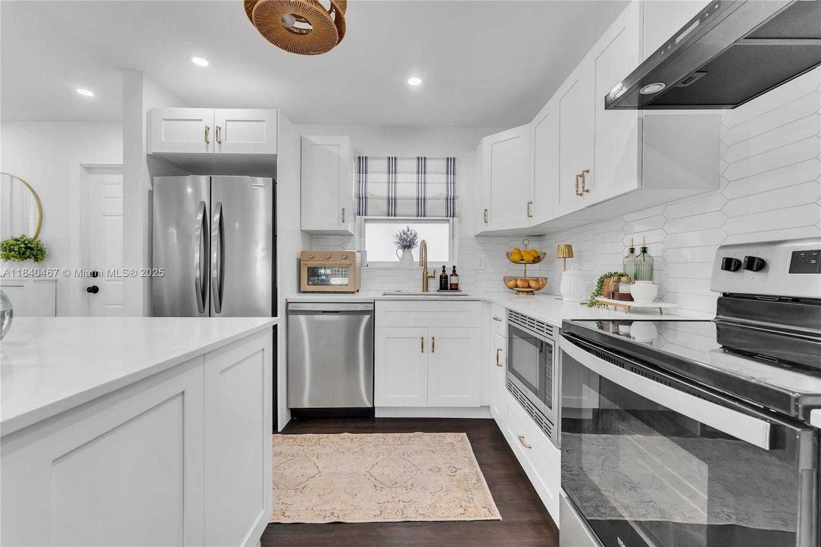 Small Image of 2851 WASHINGTON ST, Hollywood Number 10