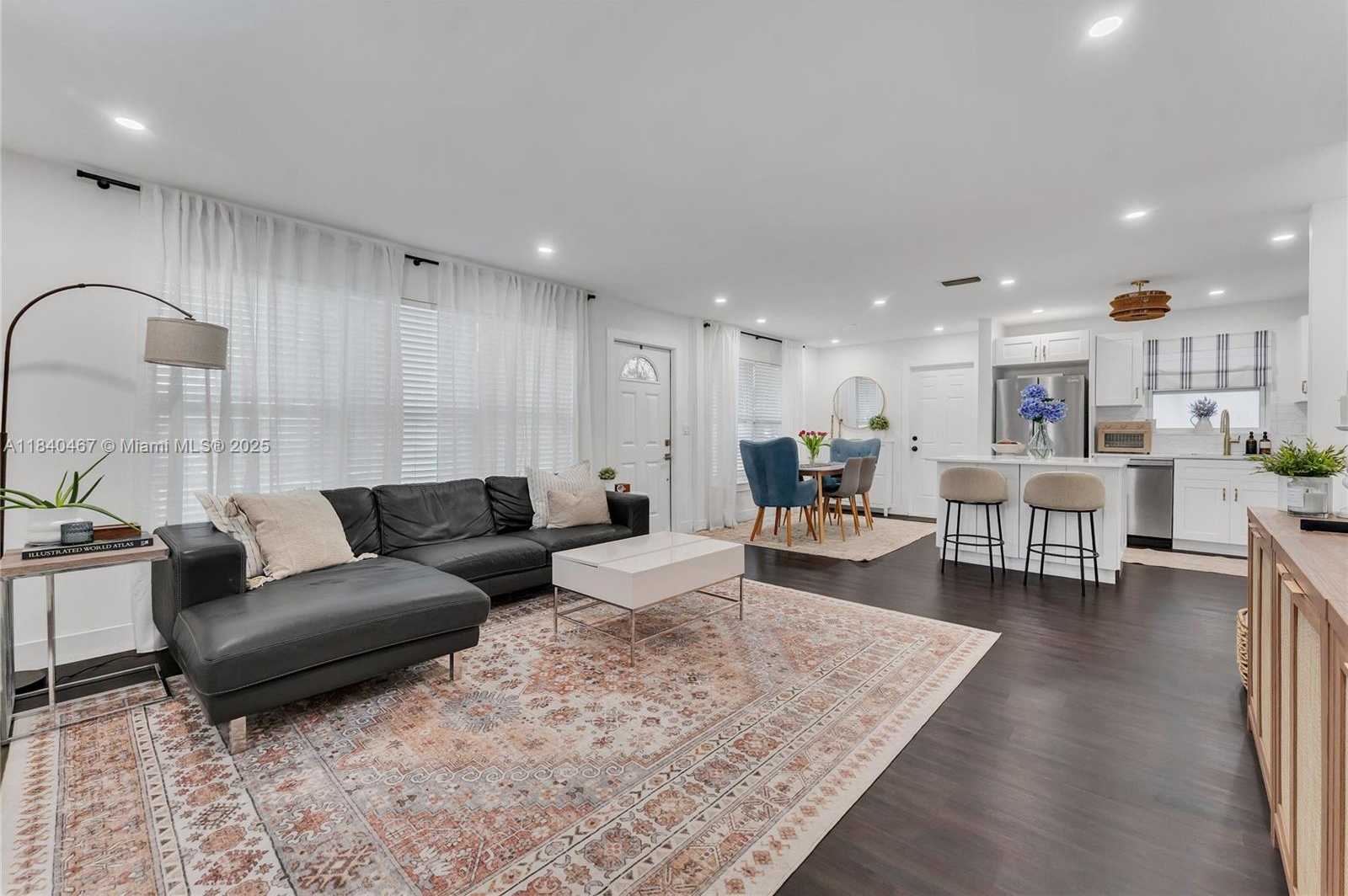 Small Image of 2851 WASHINGTON ST, Hollywood Number 2