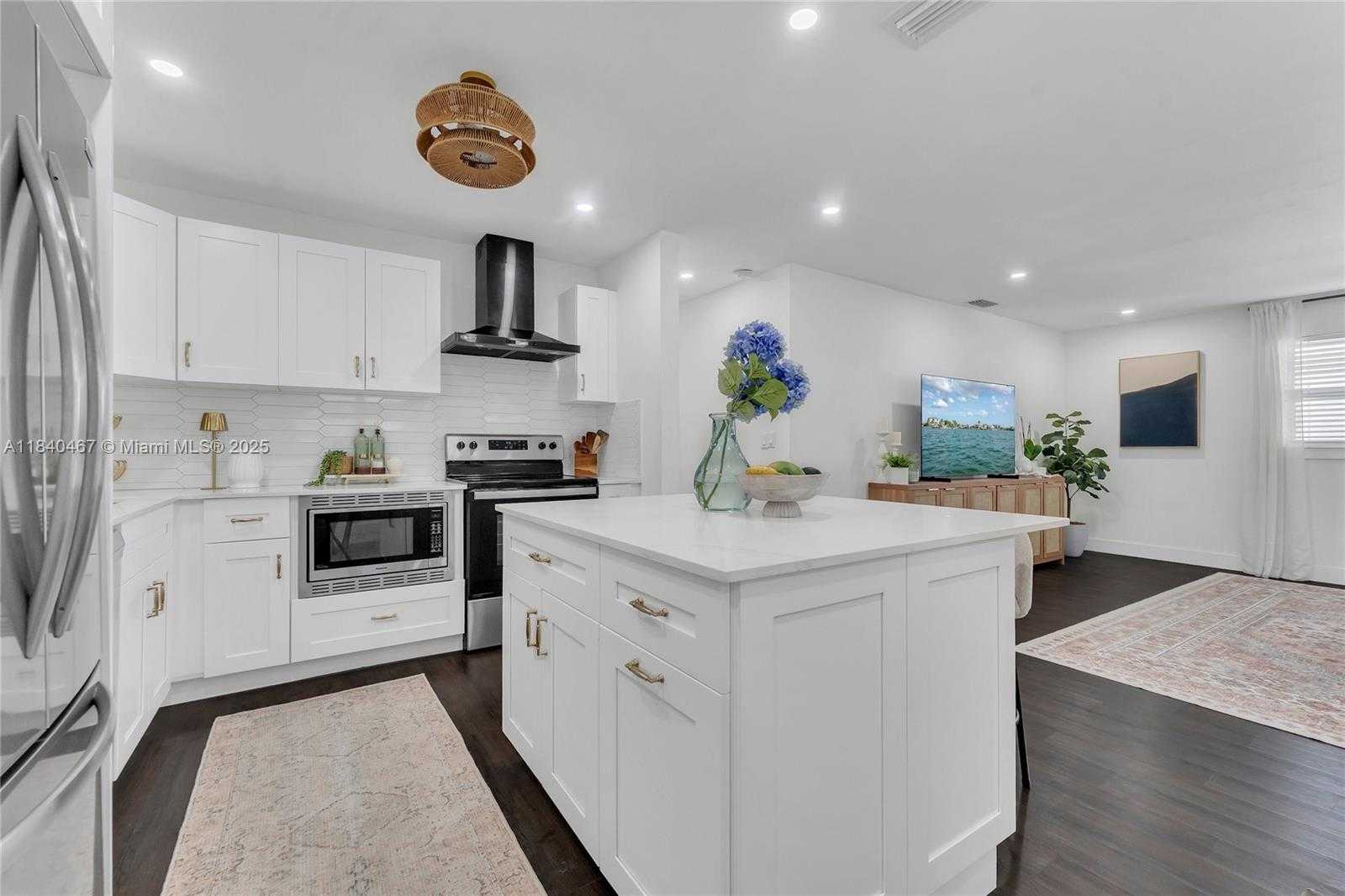 Small Image of 2851 WASHINGTON ST, Hollywood Number 8