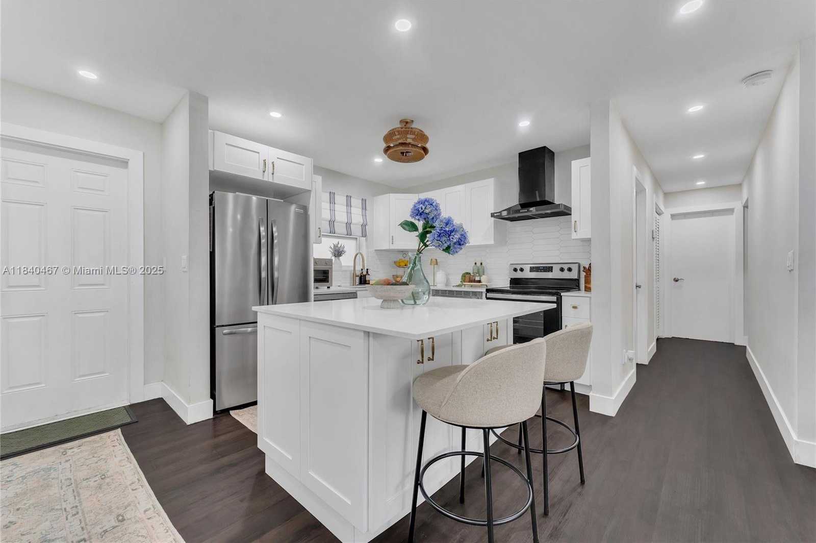 Small Image of 2851 WASHINGTON ST, Hollywood Number 9