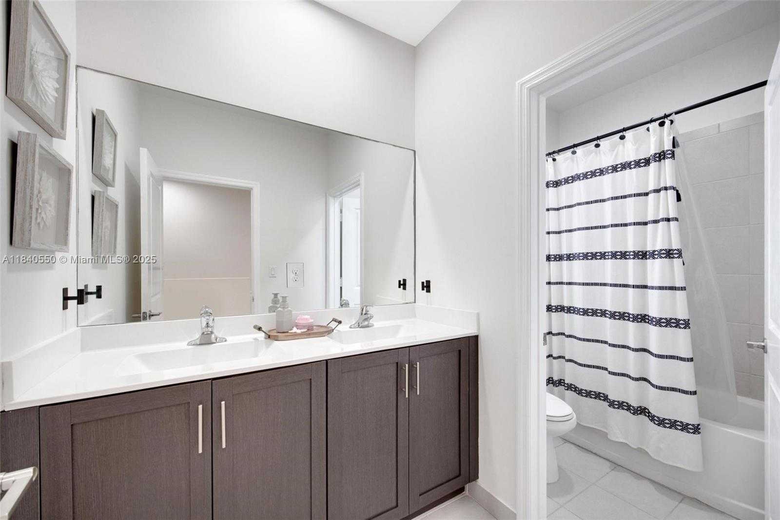 Small Image of 25009 SOUTH WEST 108TH AVE, Homestead Number 23