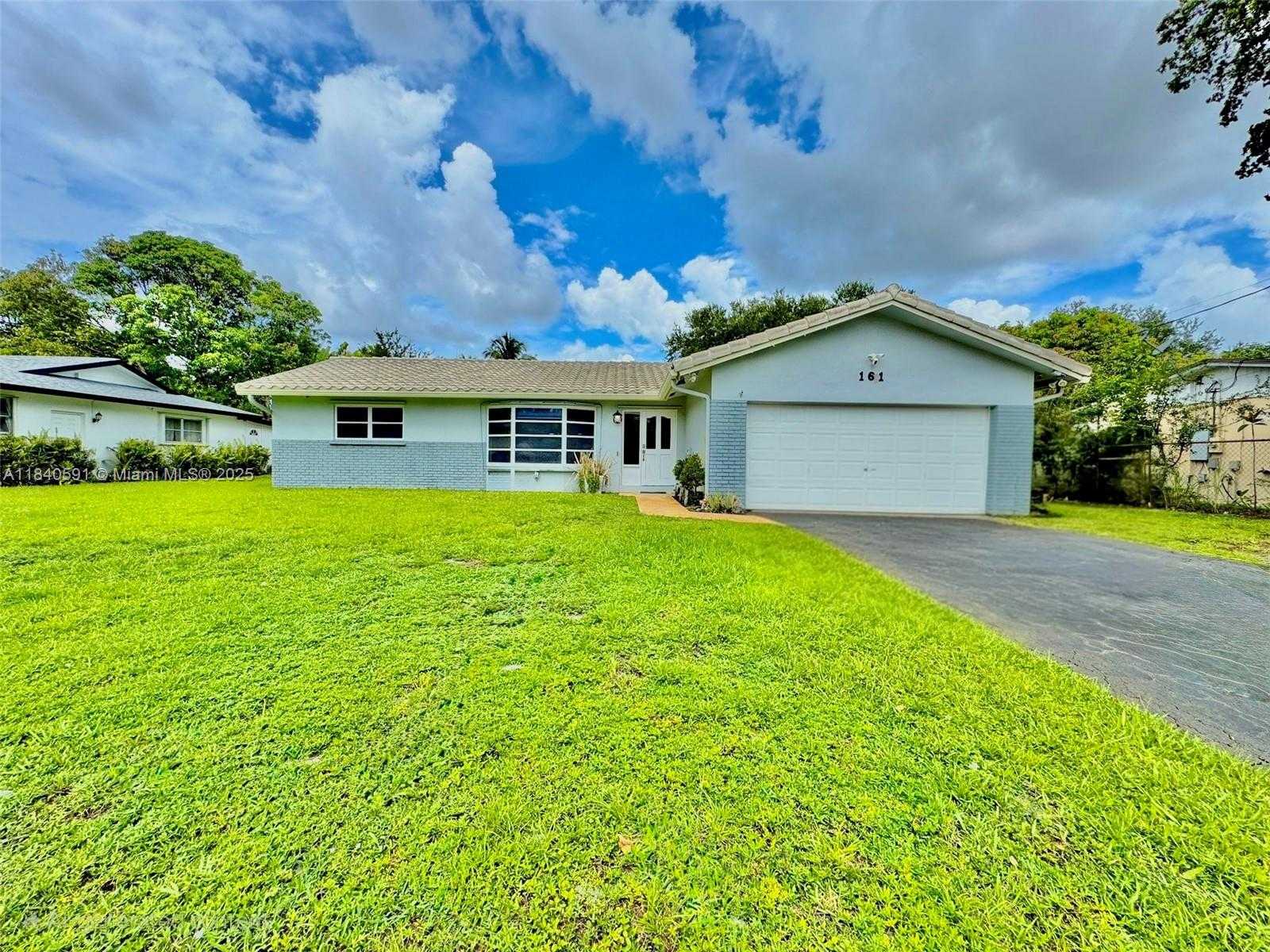 Small Image of 161 NORTH WEST 46TH TER, Plantation Number 14