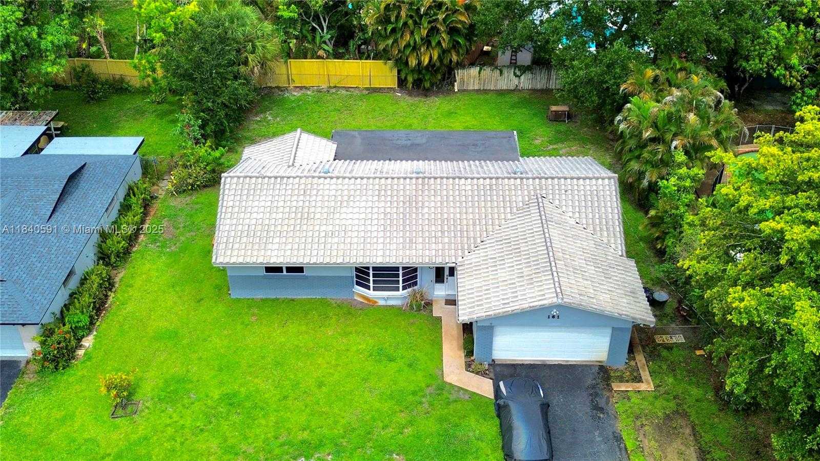 Small Image of 161 NORTH WEST 46TH TER, Plantation Number 15