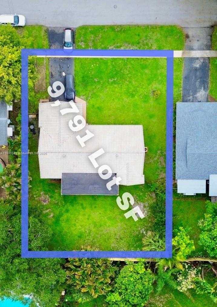 Small Image of 161 NORTH WEST 46TH TER, Plantation Number 30