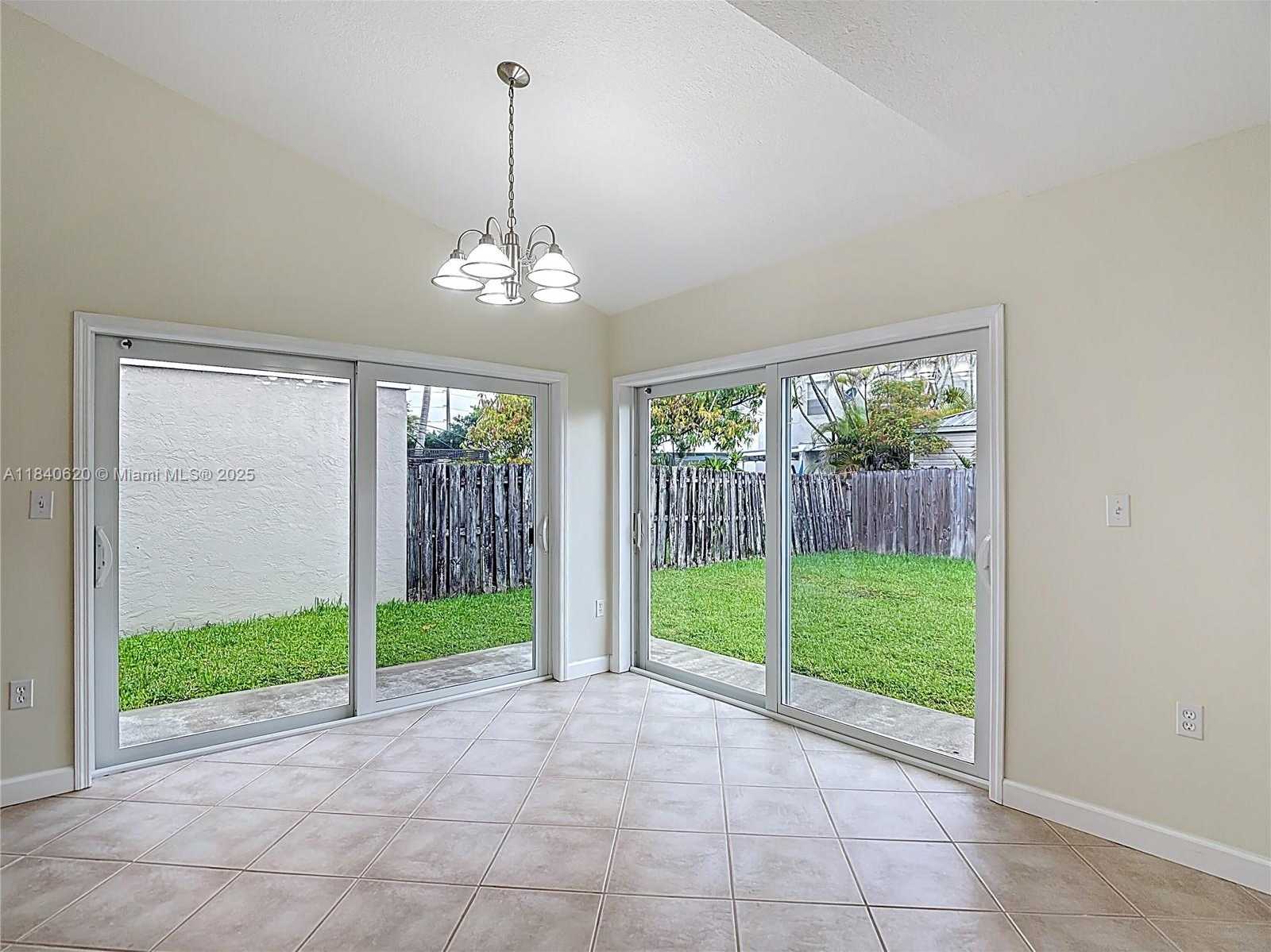 Small Image of 12841 SOUTH WEST 146TH LN, Miami Number 10