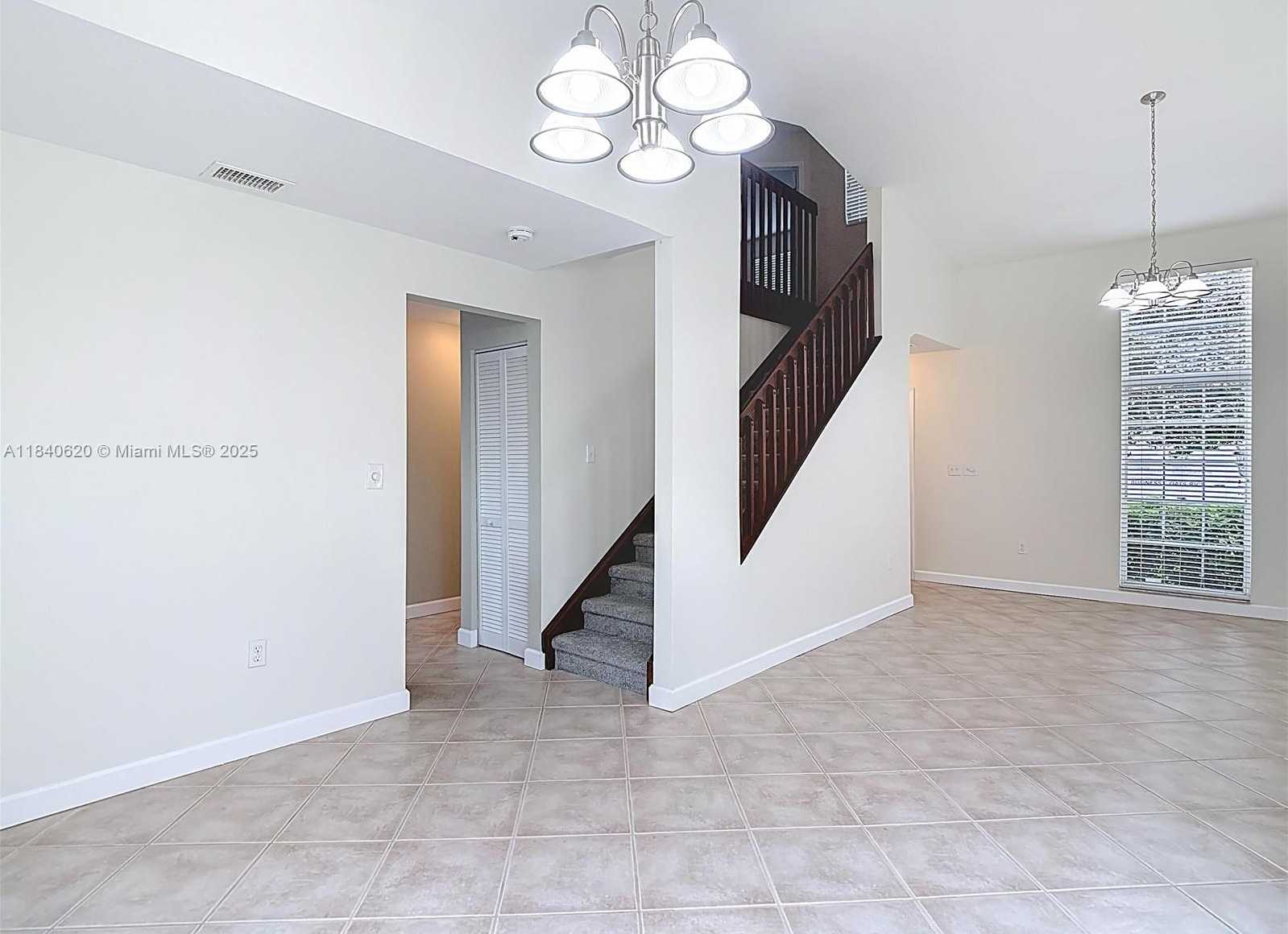Small Image of 12841 SOUTH WEST 146TH LN, Miami Number 11