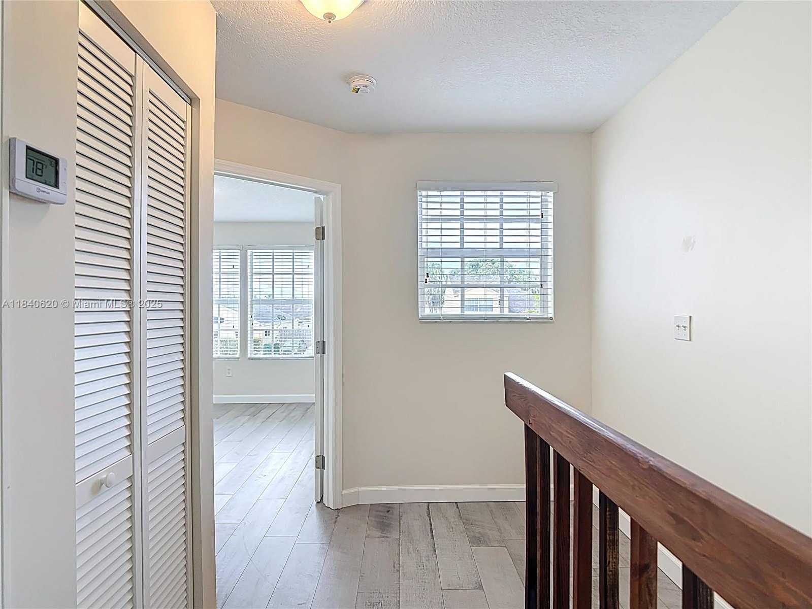 Small Image of 12841 SOUTH WEST 146TH LN, Miami Number 21