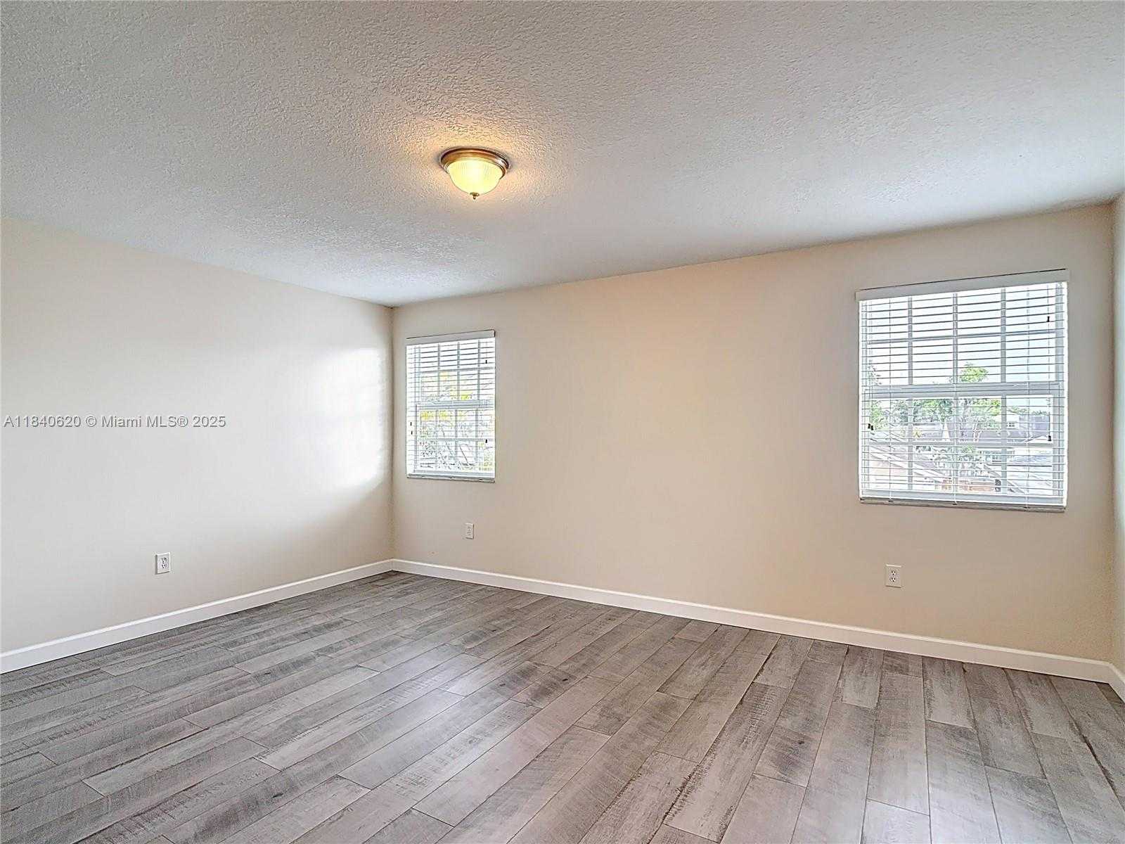 Small Image of 12841 SOUTH WEST 146TH LN, Miami Number 28